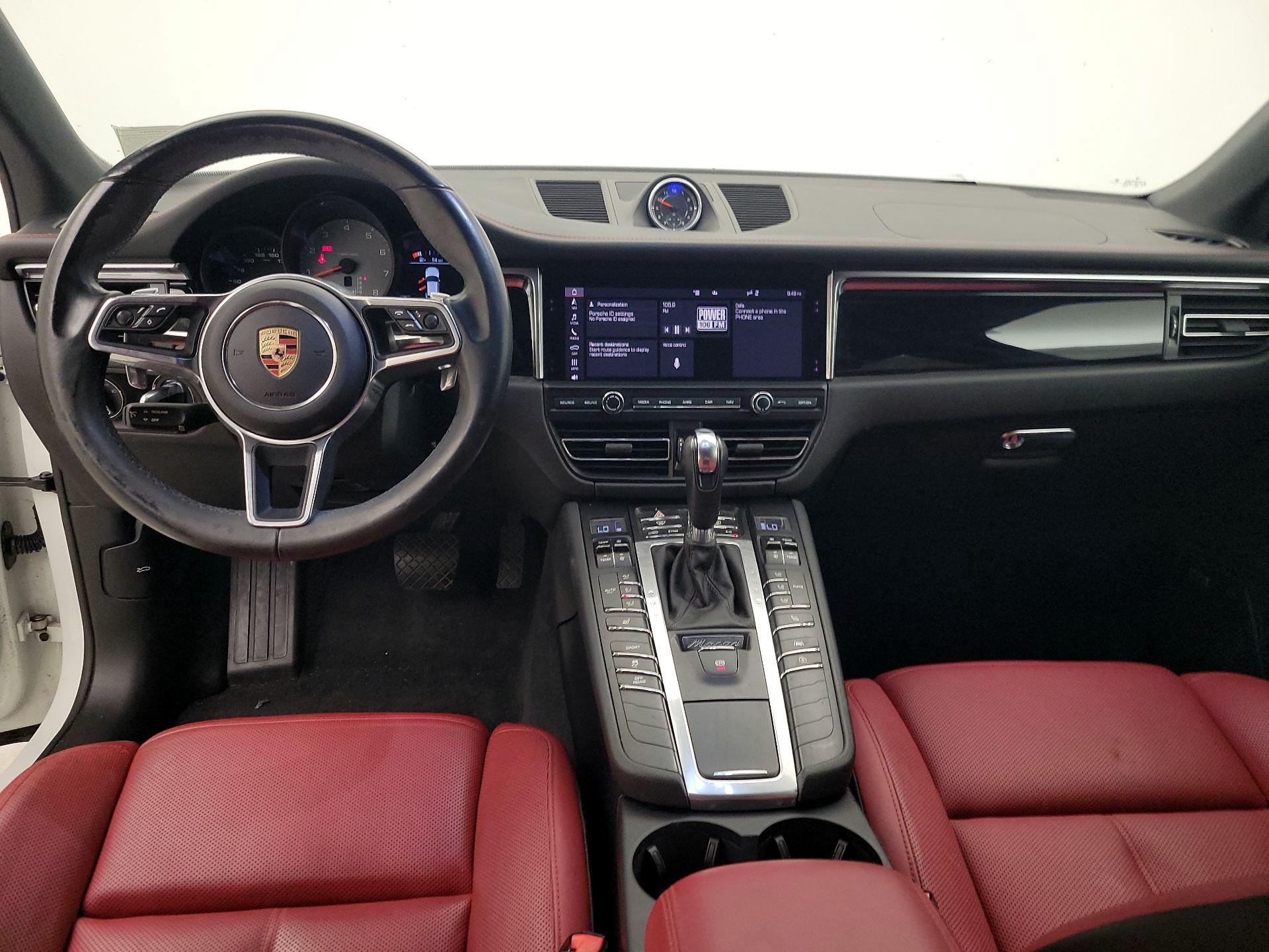 Thumbnail: 2020 Porsche Macan - 9