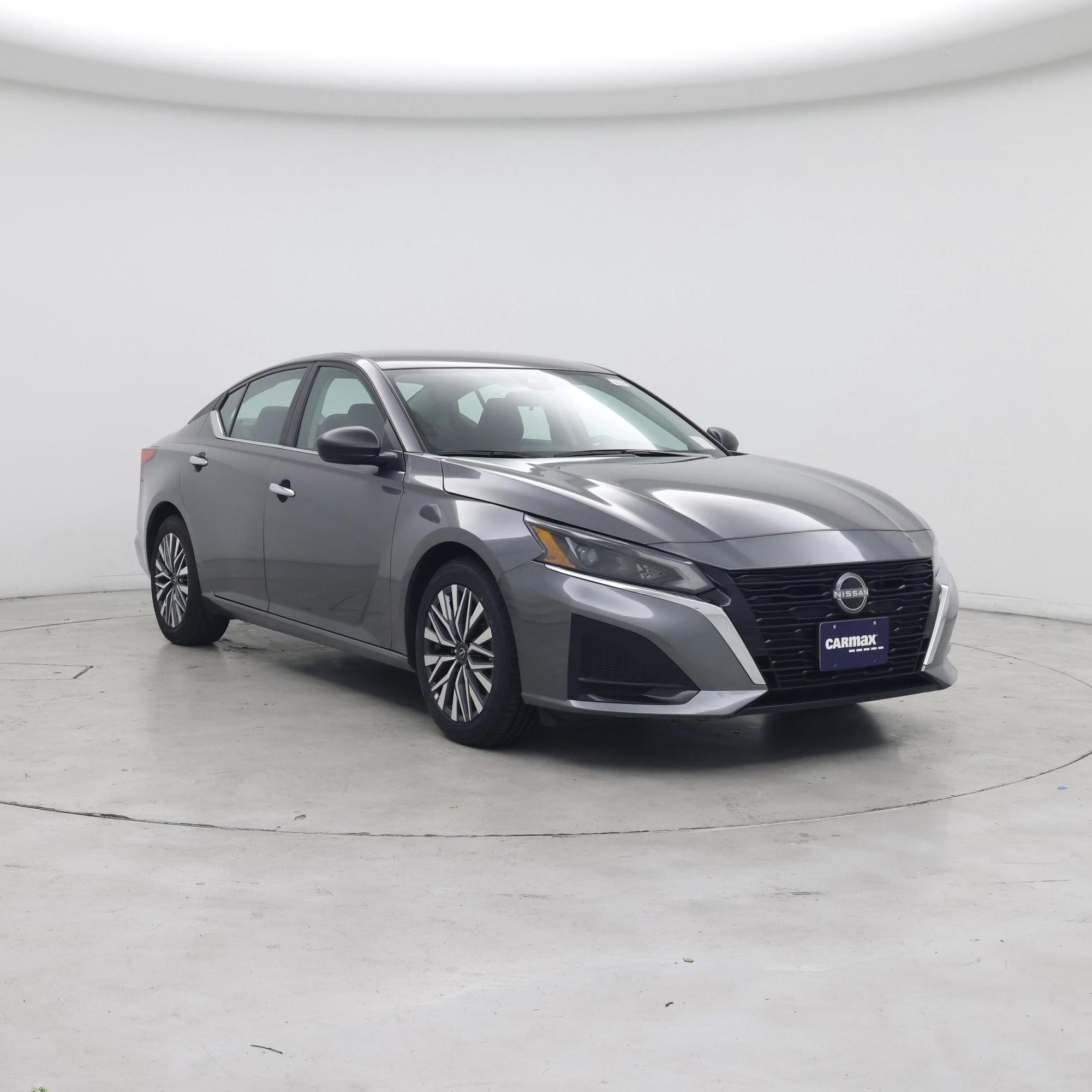 Gray 2025 Nissan Altima 2.5 SV FWD Sedan Front-Wheel Drive Automatic