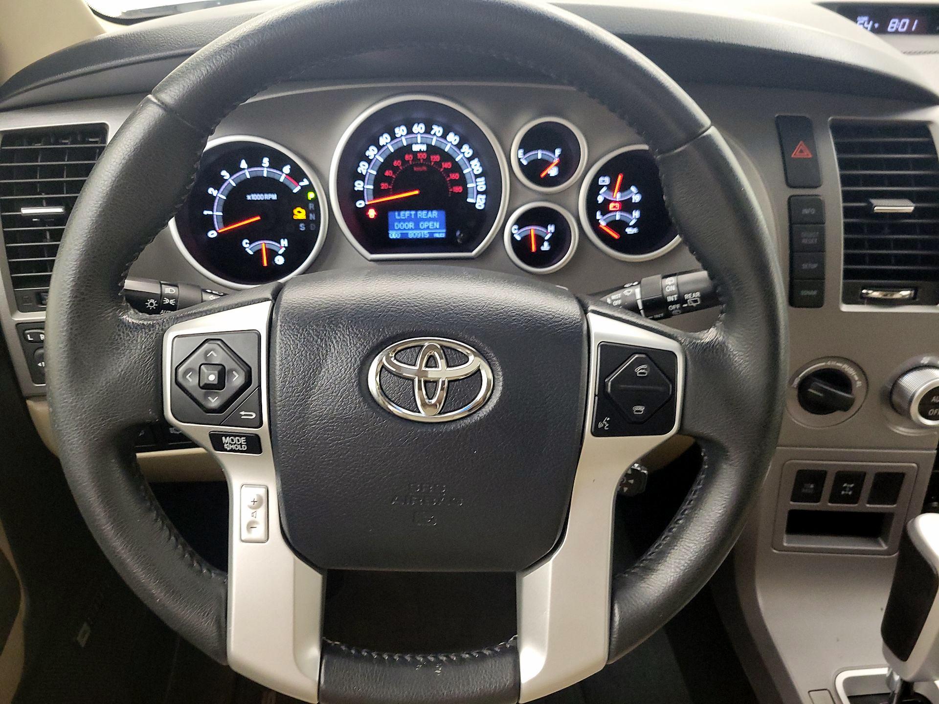 Thumbnail: 2014 Toyota Sequoia - 10