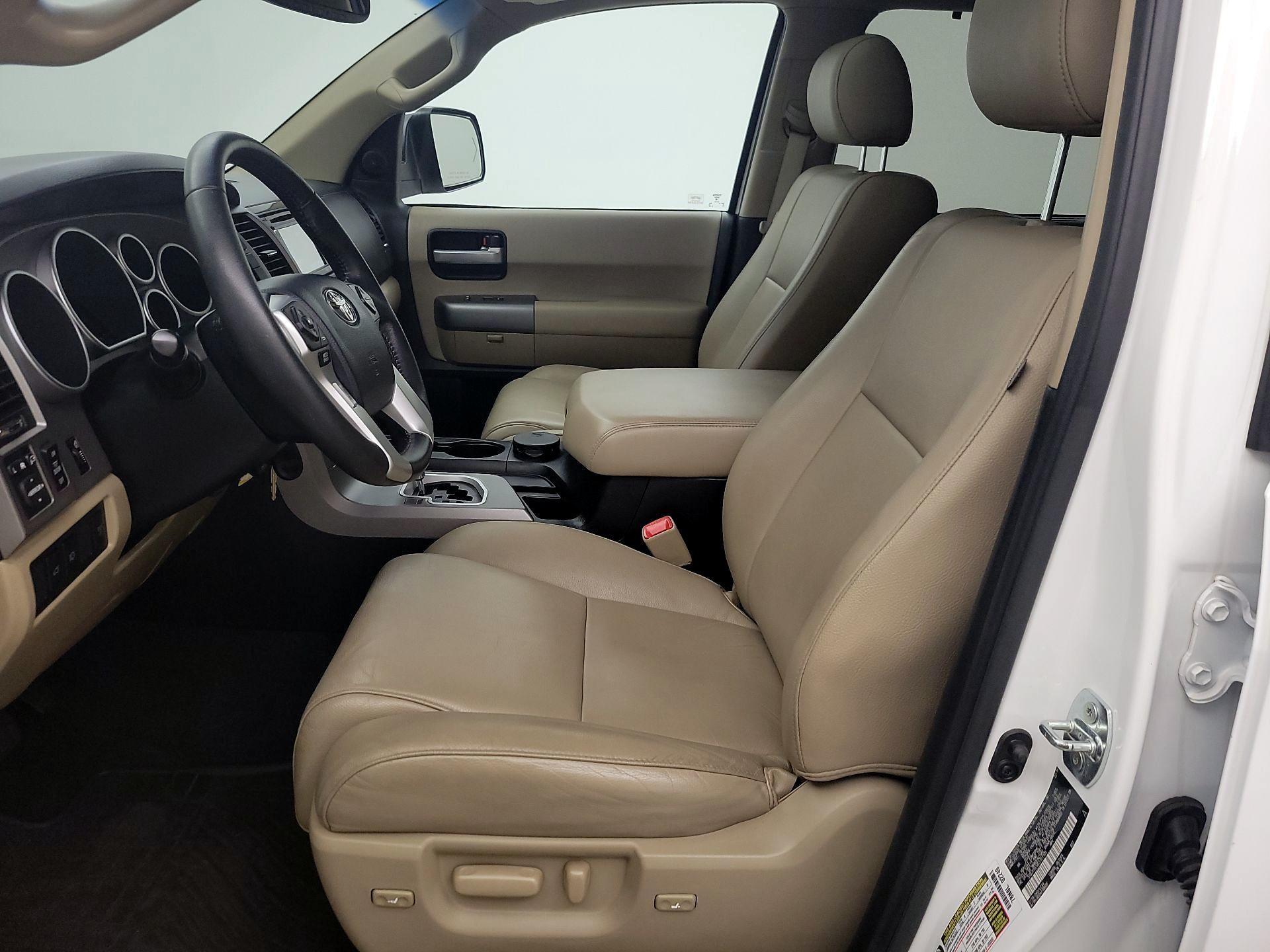 Thumbnail: 2014 Toyota Sequoia - 11