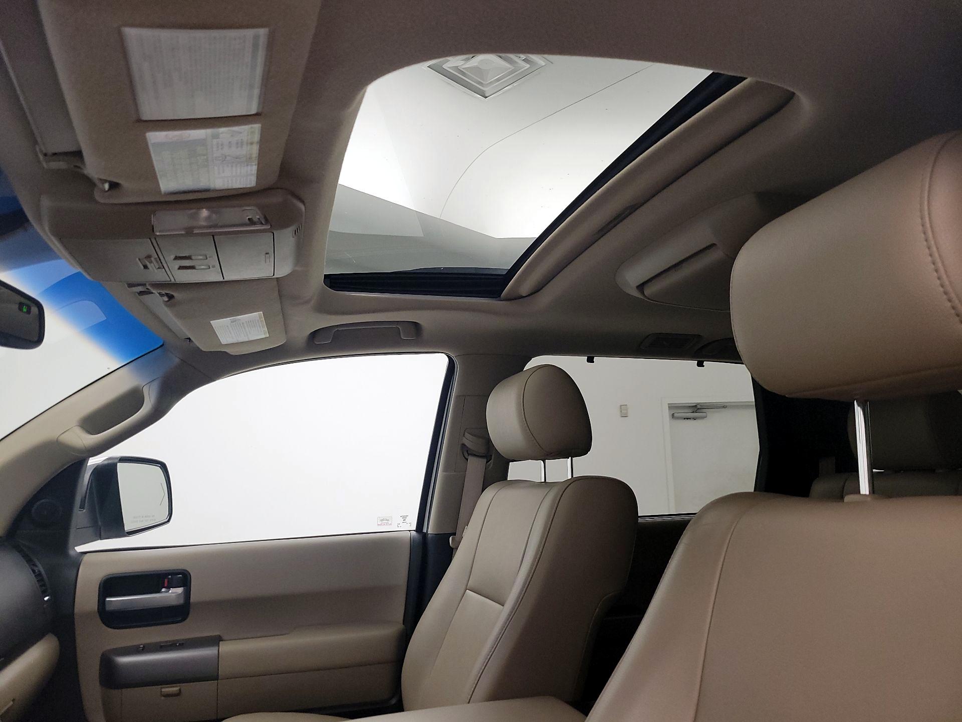 Thumbnail: 2014 Toyota Sequoia - 19