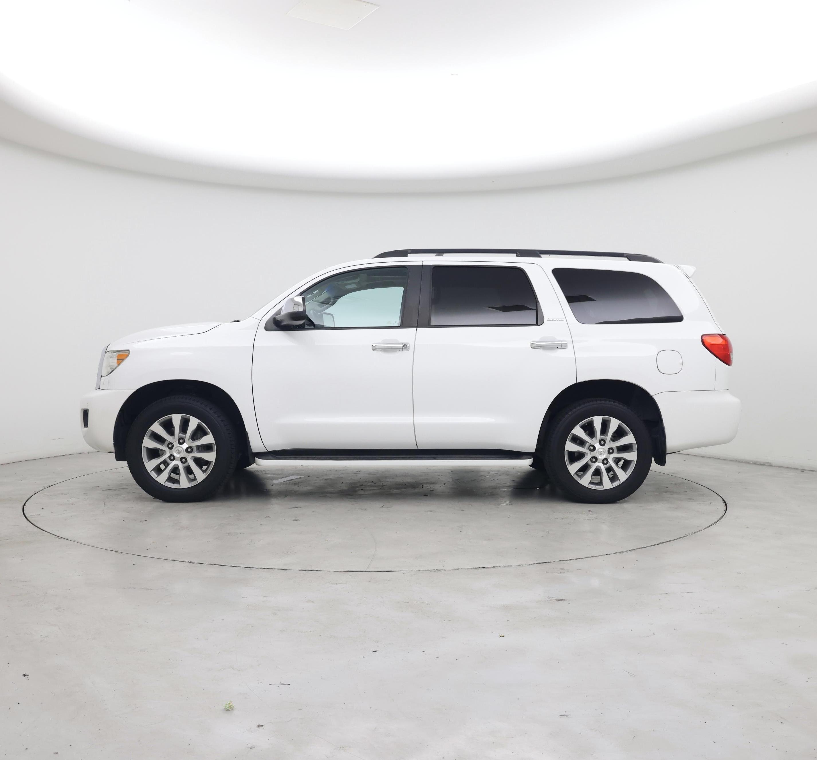 Thumbnail: 2014 Toyota Sequoia - 3