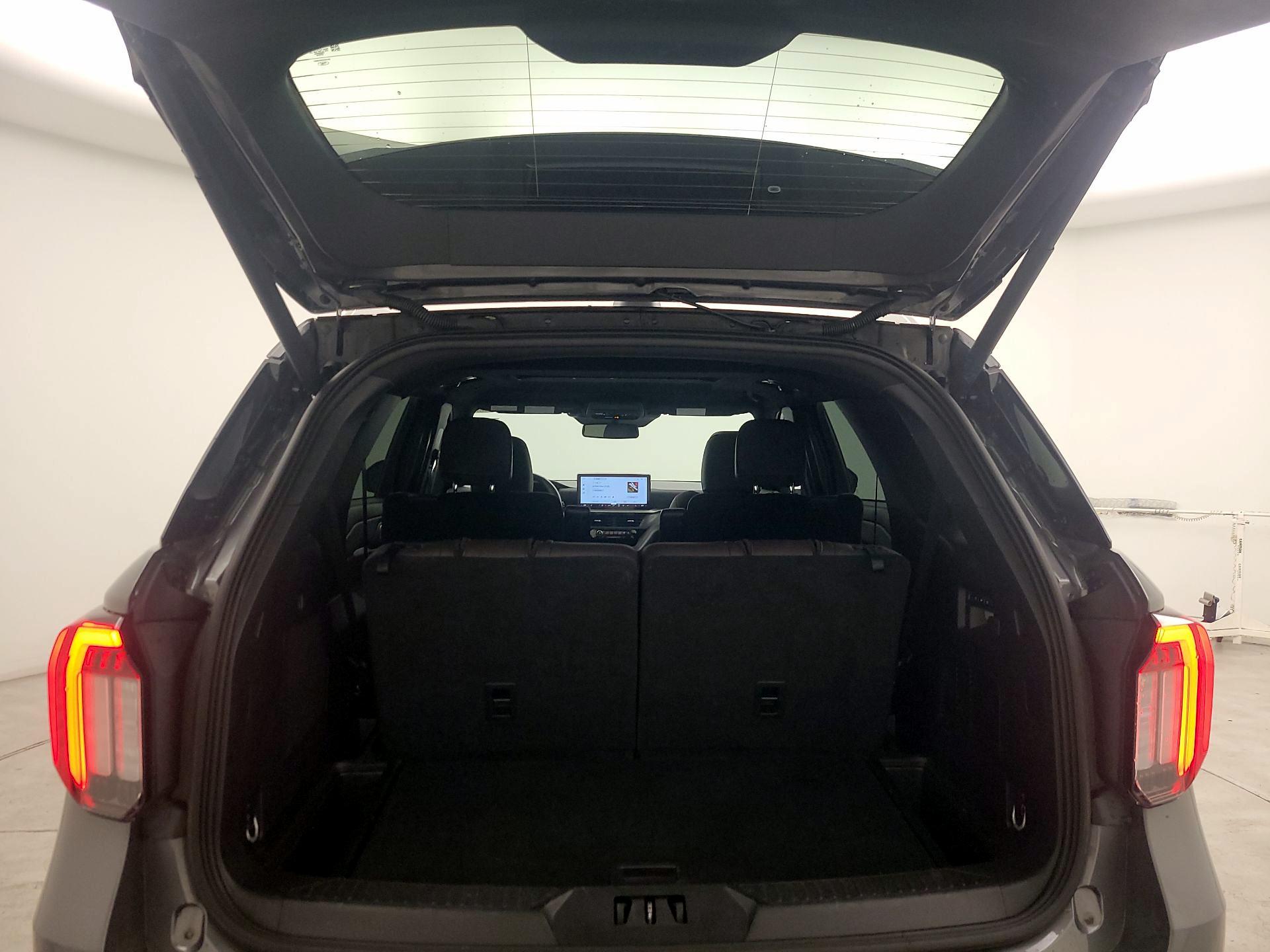 Thumbnail: 2025 Ford Explorer - 20
