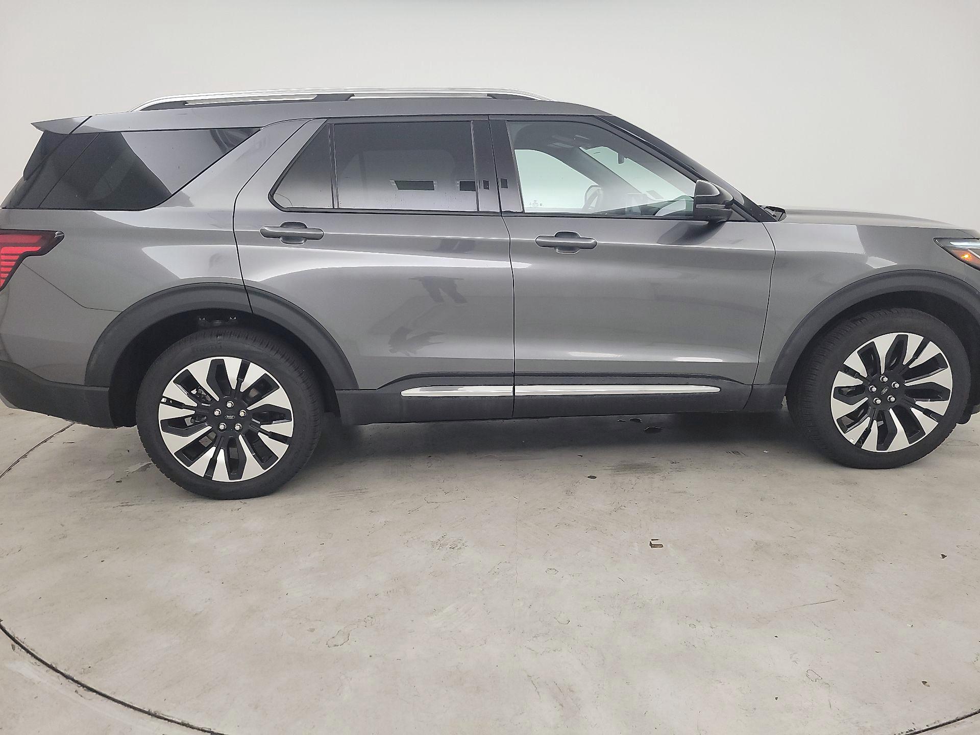 Thumbnail: 2025 Ford Explorer - 4