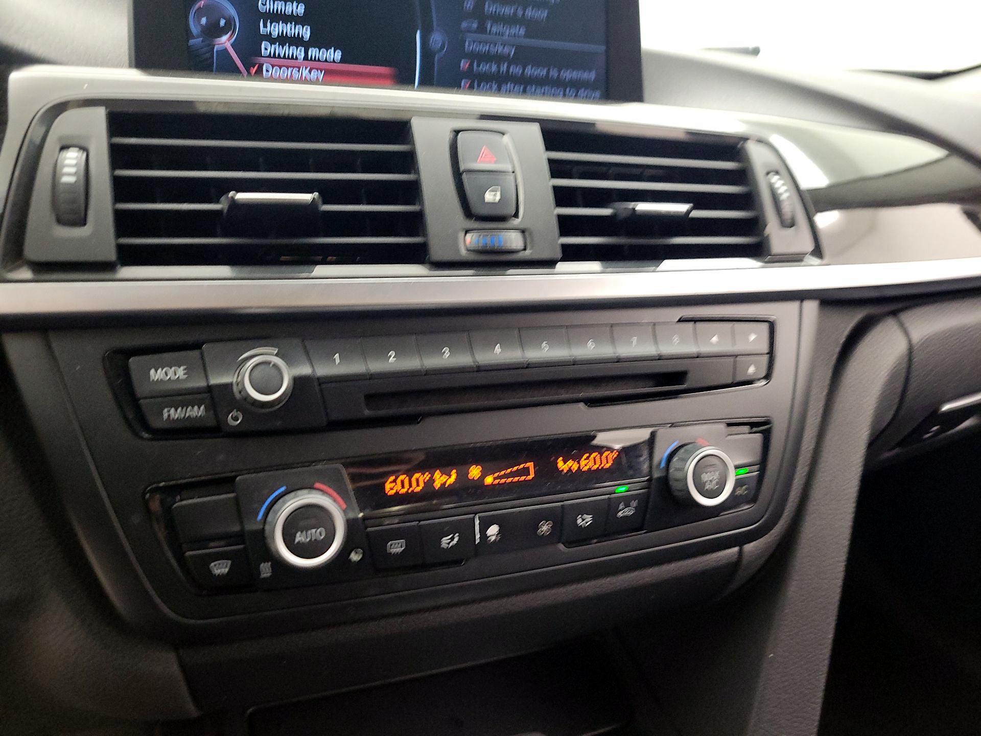 Thumbnail: 2015 BMW 3 Series - 16