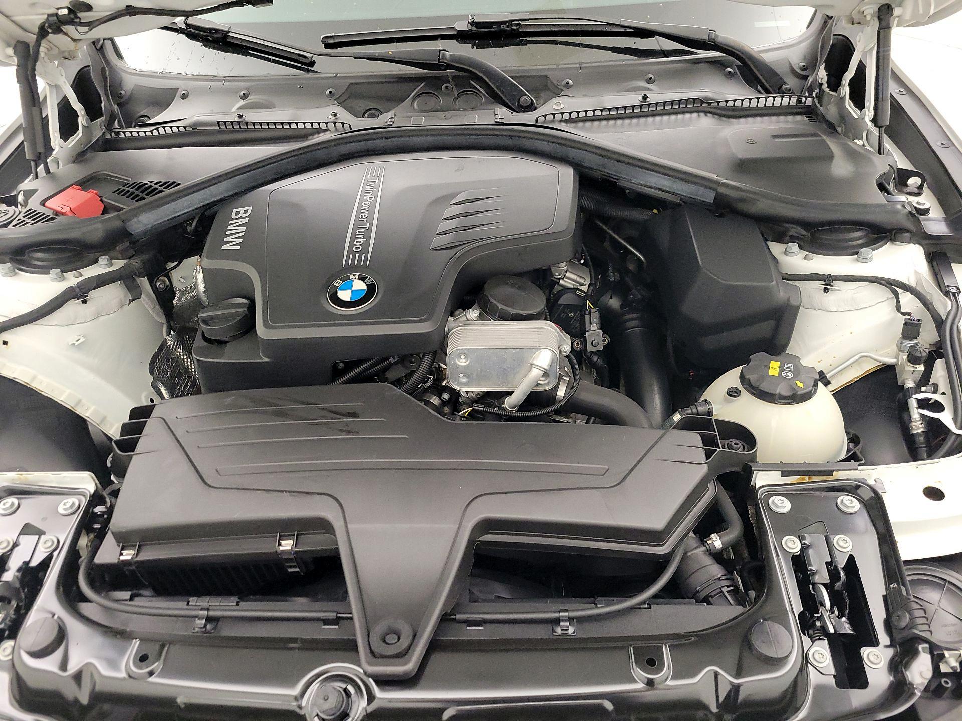 Thumbnail: 2015 BMW 3 Series - 20