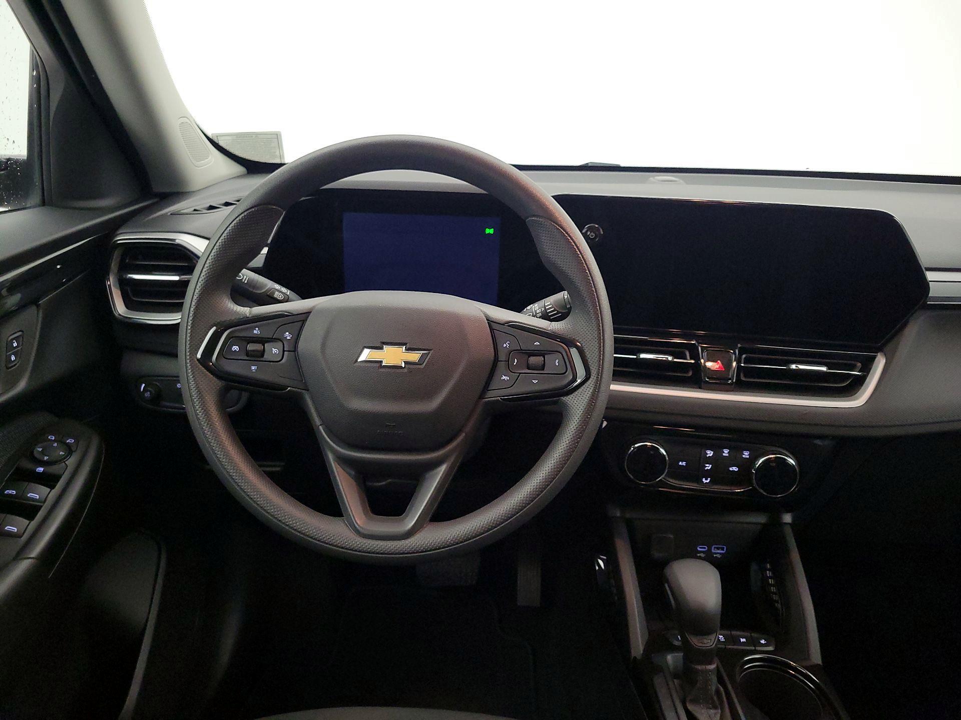 Thumbnail: 2025 Chevrolet TrailBlazer - 10