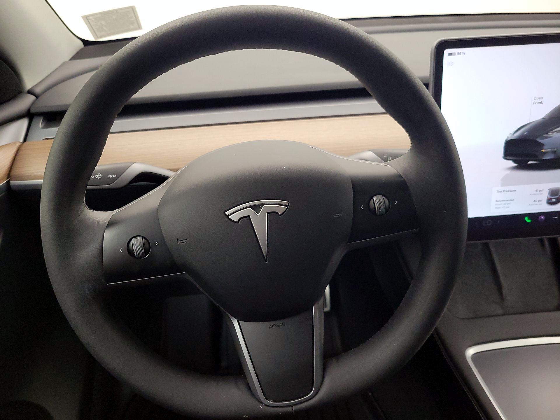 Thumbnail: 2023 Tesla Model Y - 10