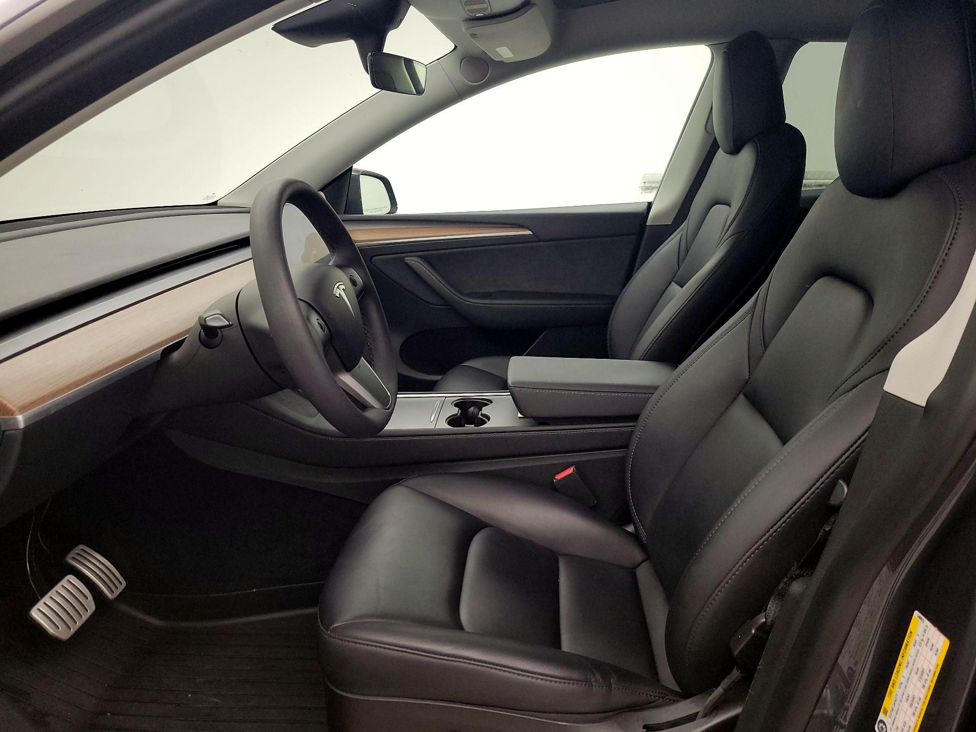 Thumbnail: 2023 Tesla Model Y - 11