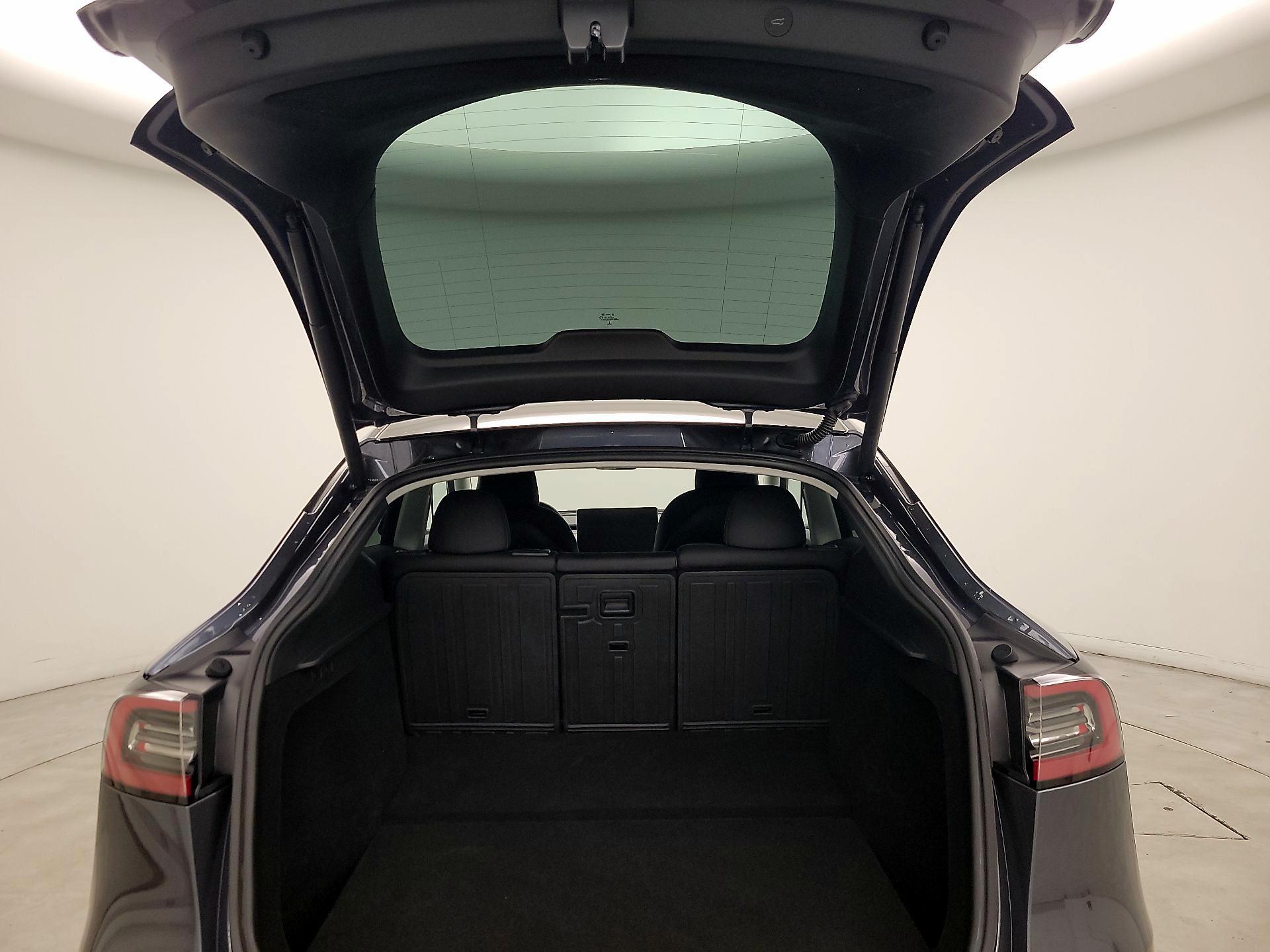 Thumbnail: 2023 Tesla Model Y - 19