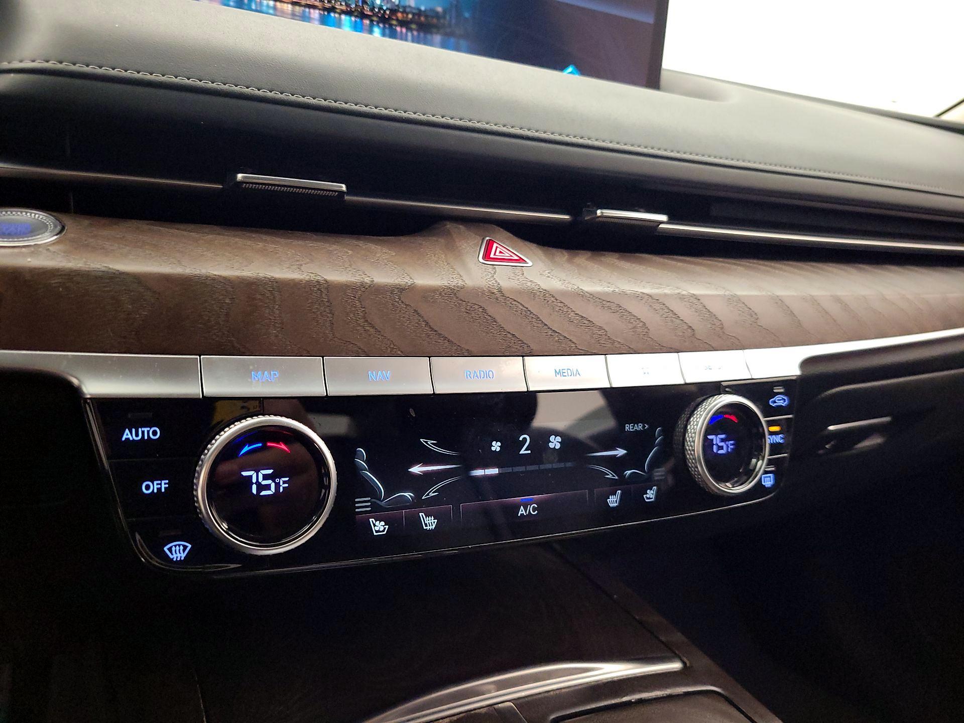 Thumbnail: 2021 Genesis G80 - 17