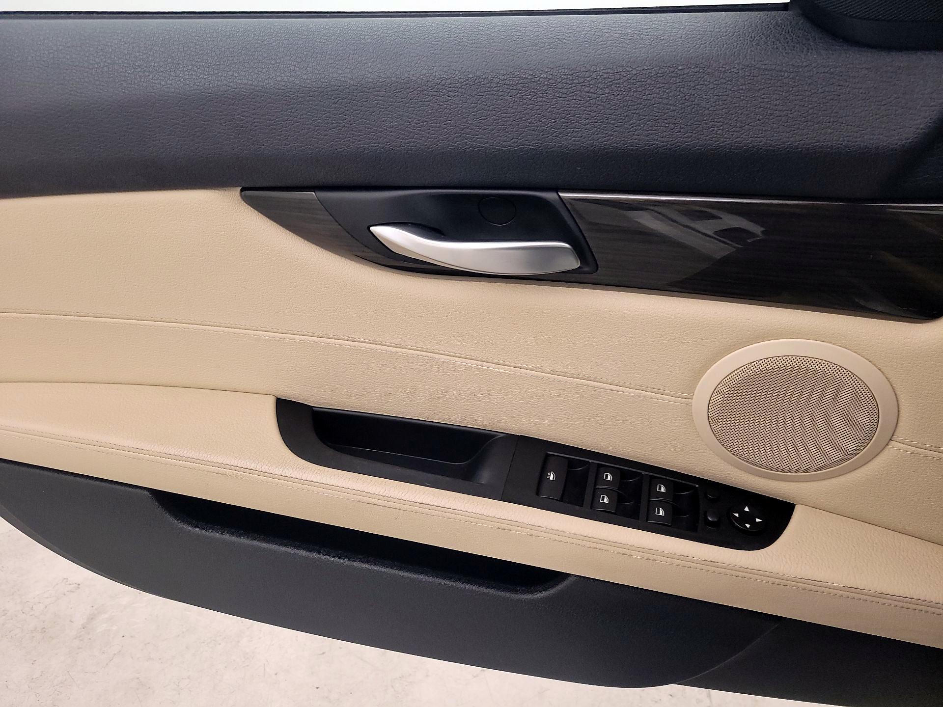 Thumbnail: 2016 BMW Z4 - 12