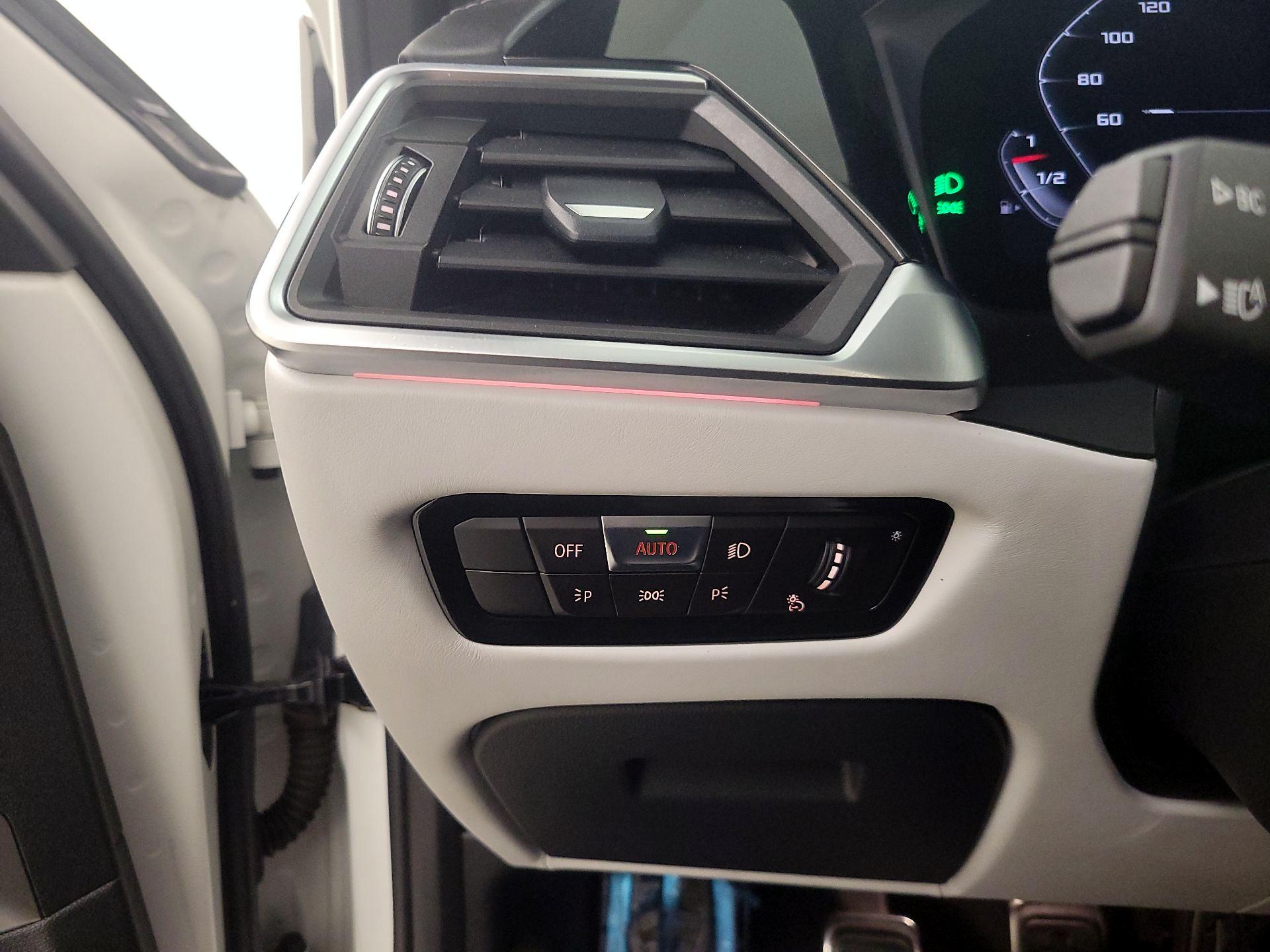 Thumbnail: 2021 BMW M3 - 13