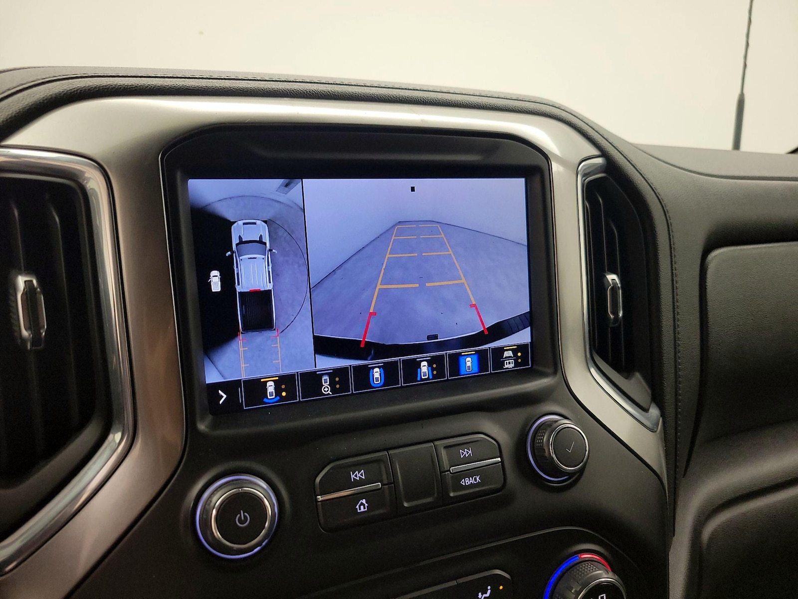 2021 Chevrolet Silverado 2500HD LTZ - Photo 16