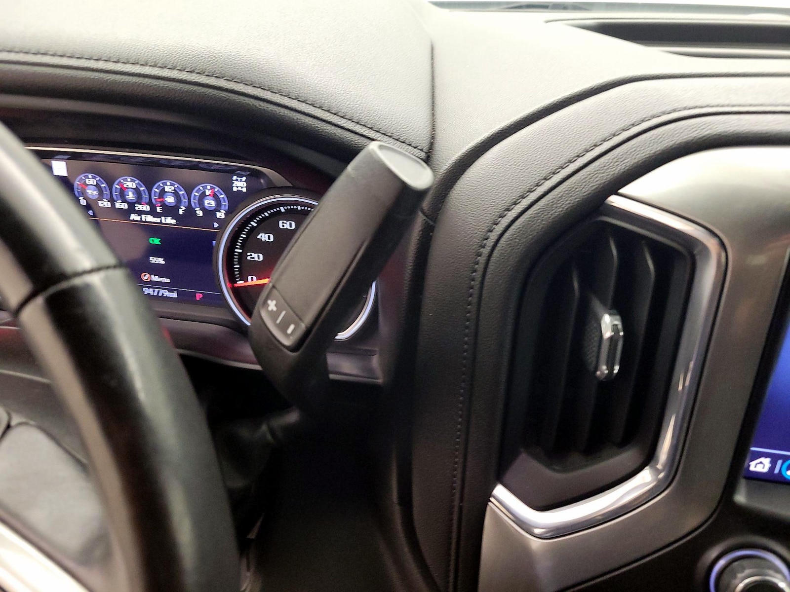 2021 Chevrolet Silverado 2500HD LTZ - Photo 19