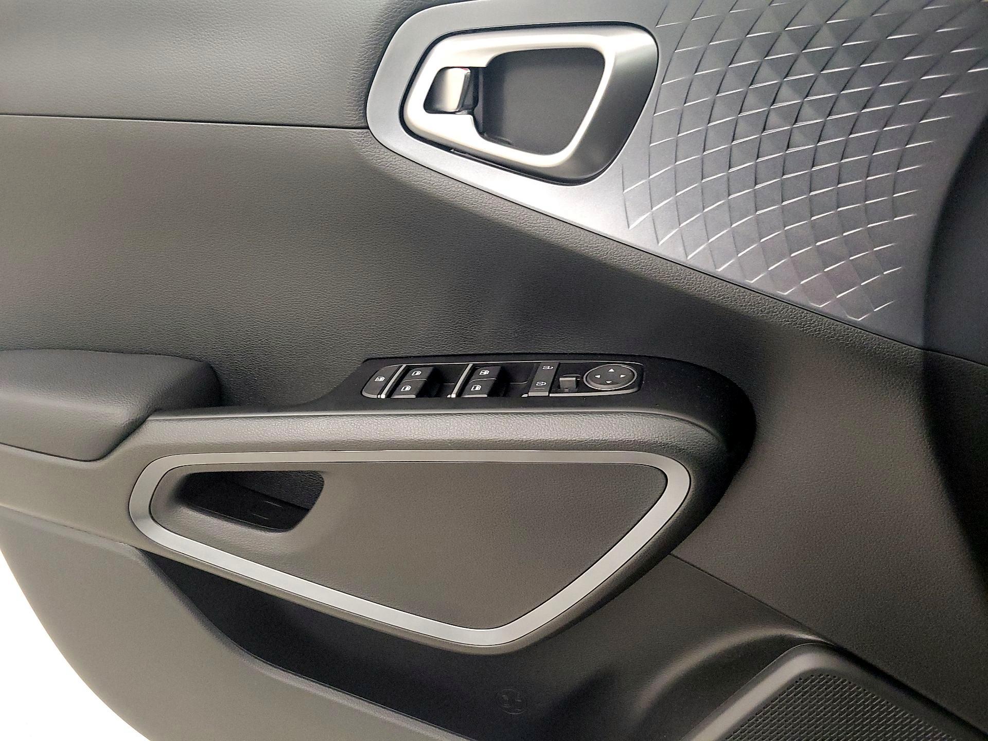 Thumbnail: 2025 Kia Soul - 12