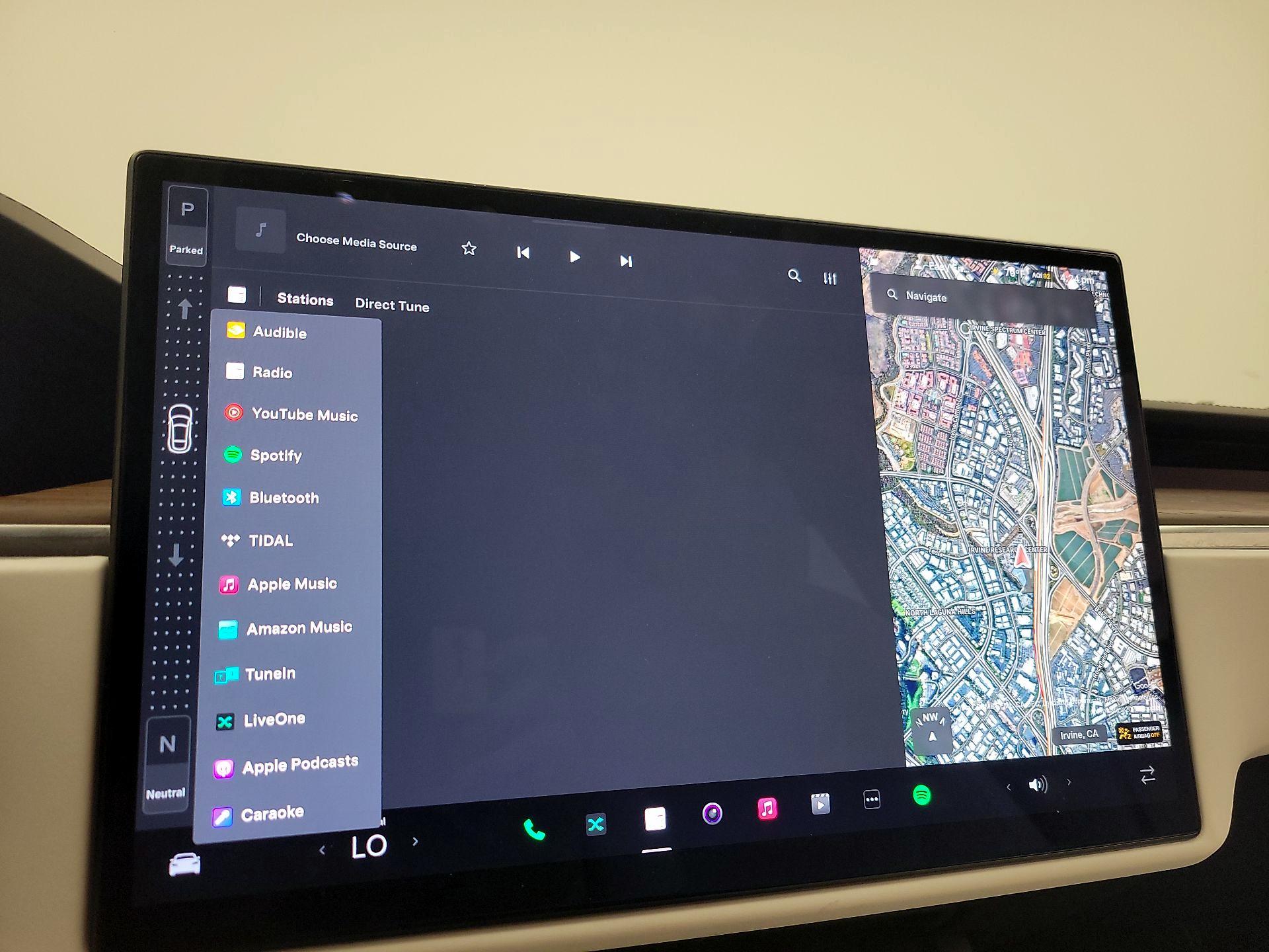 Thumbnail: 2022 Tesla Model S - 14