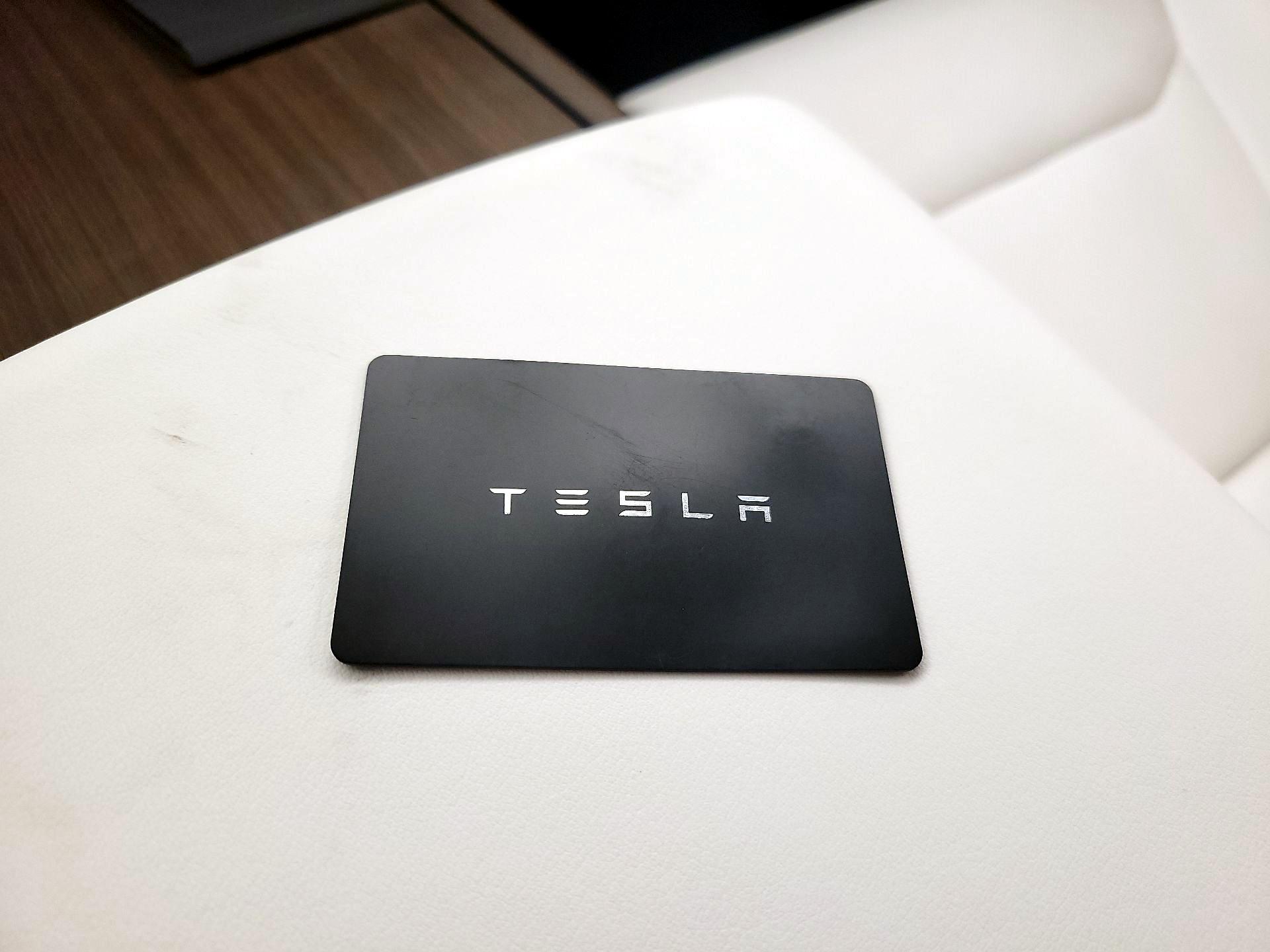 Thumbnail: 2022 Tesla Model S - 20