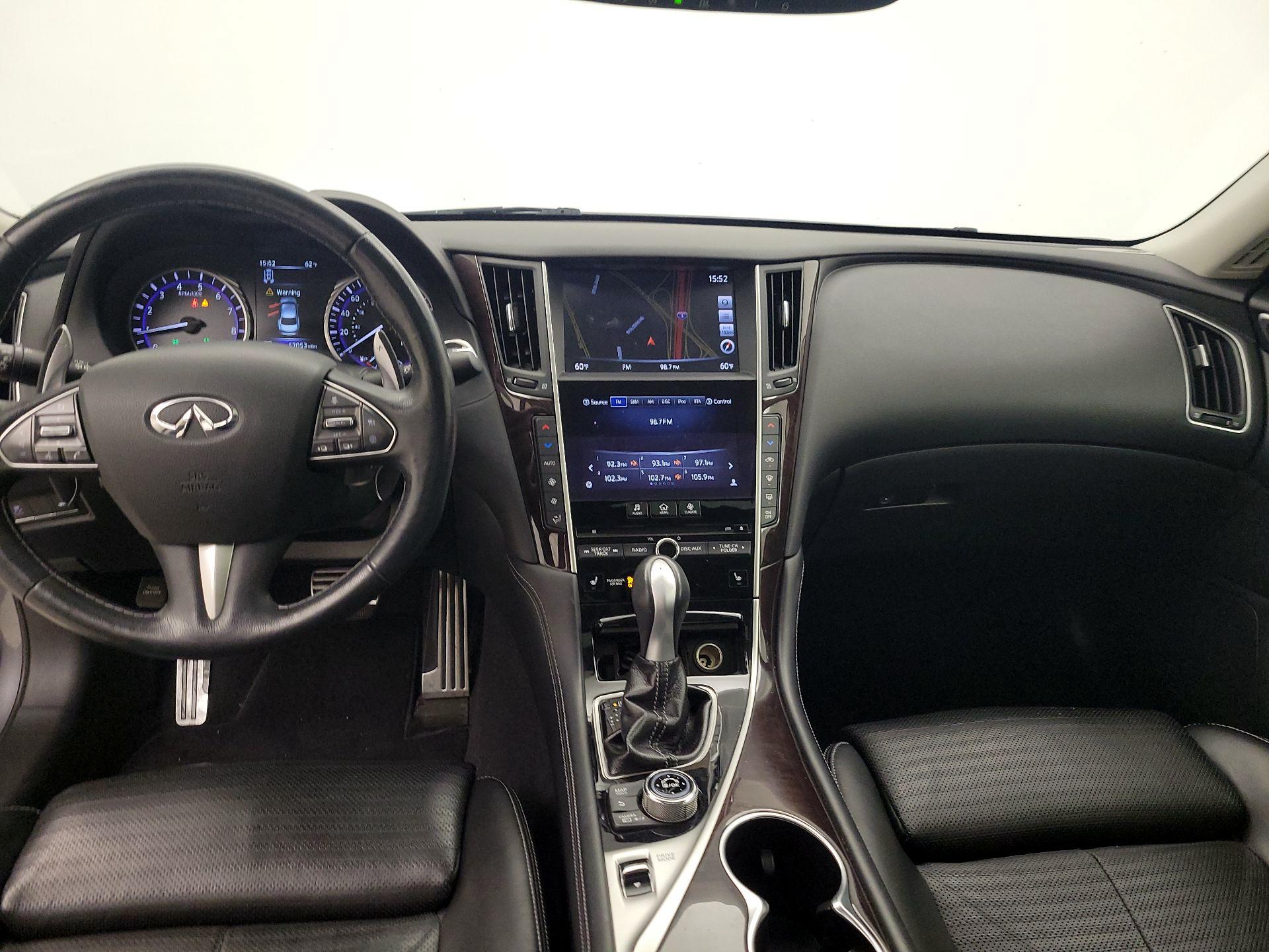 Thumbnail: 2015 INFINITI Q50 - 9