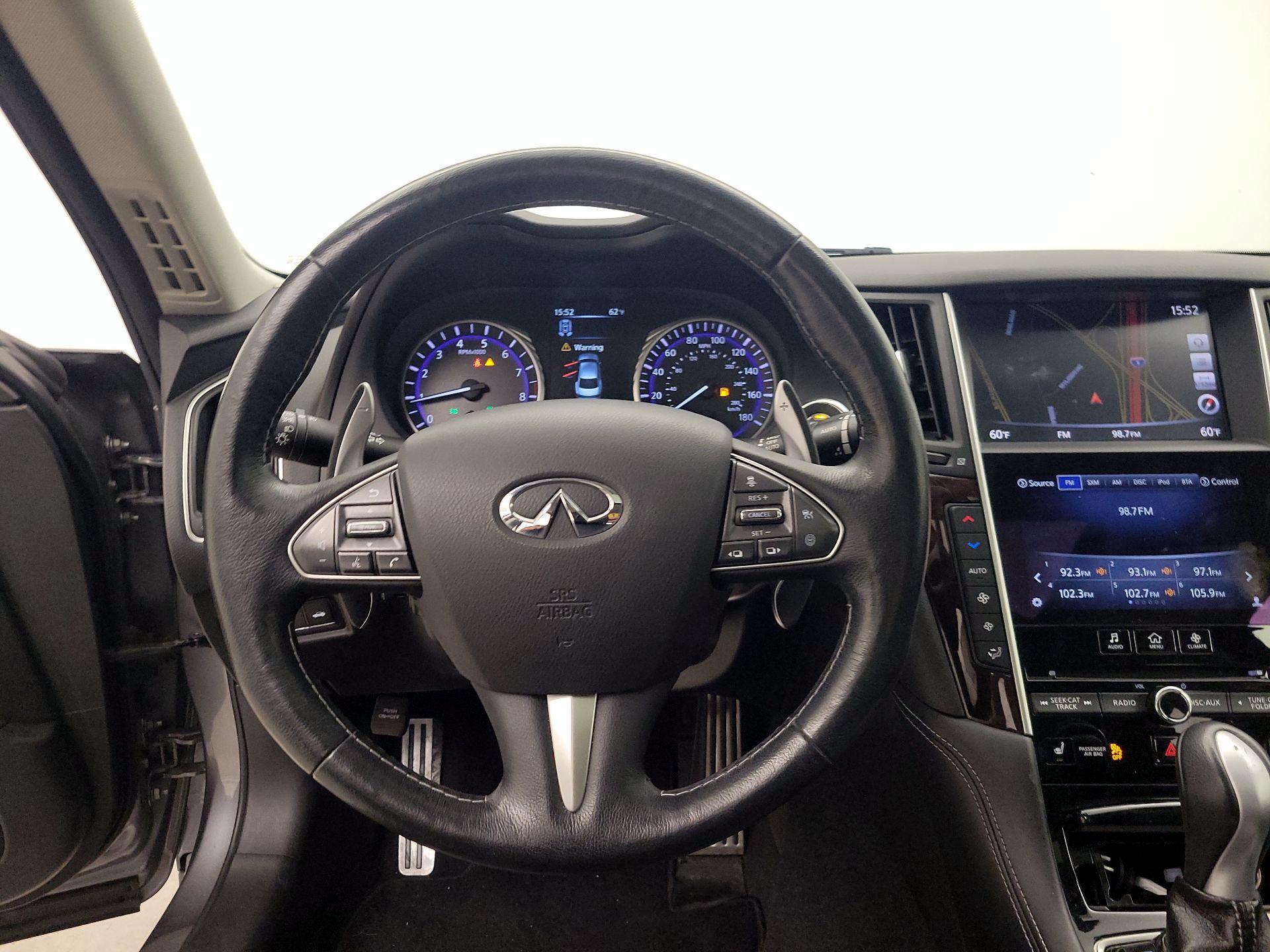 Thumbnail: 2015 INFINITI Q50 - 10
