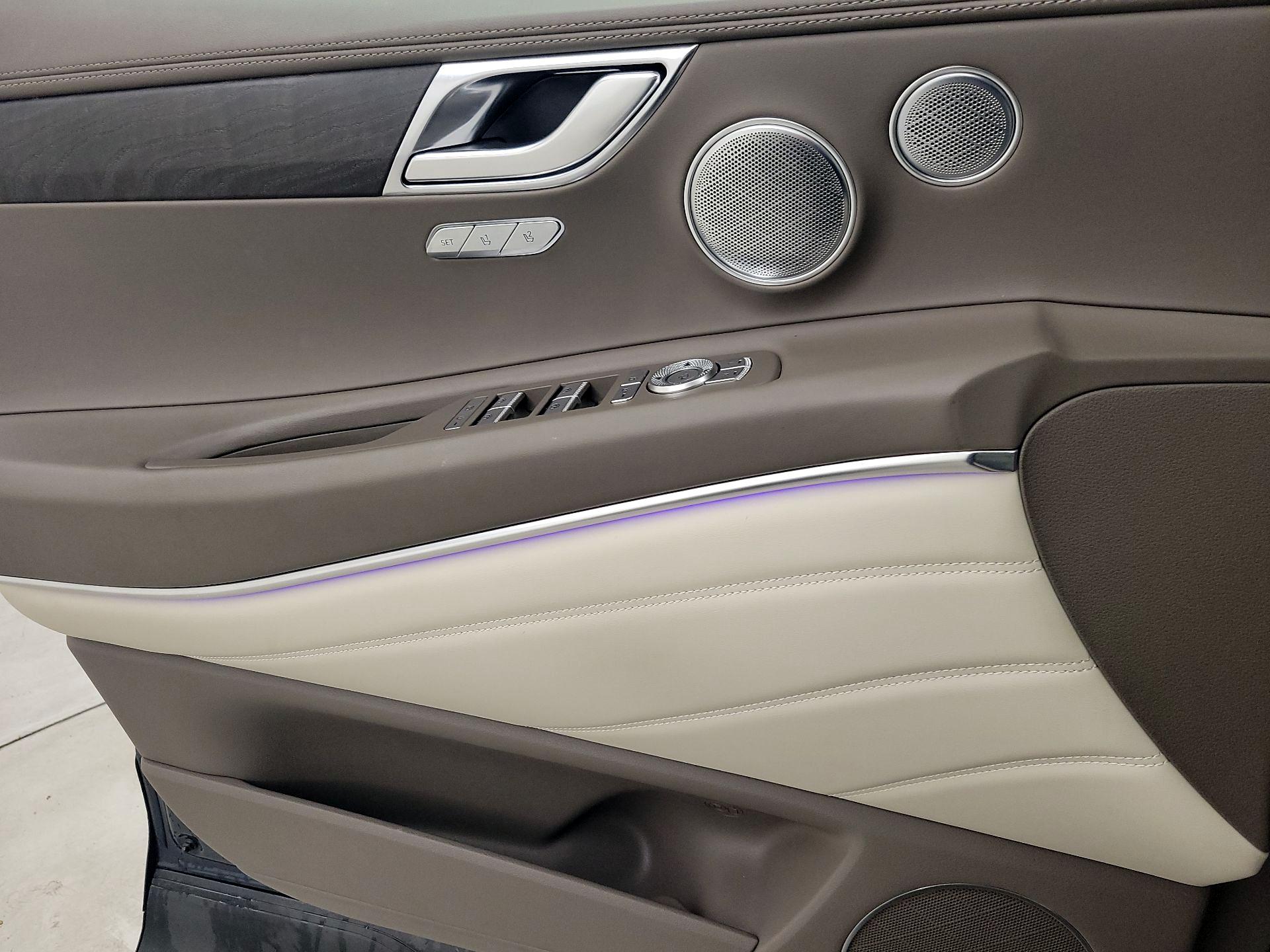 Thumbnail: 2023 Genesis GV80 - 12