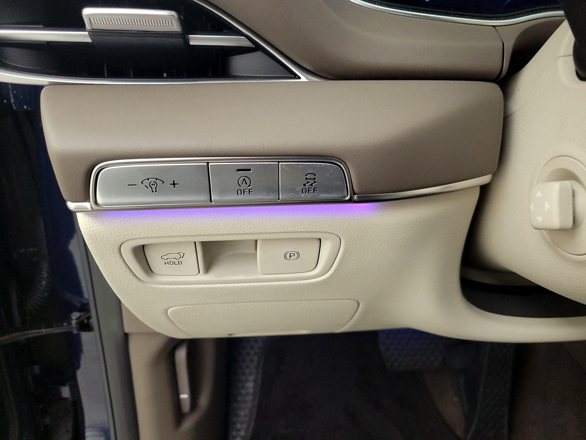 Thumbnail: 2023 Genesis GV80 - 13