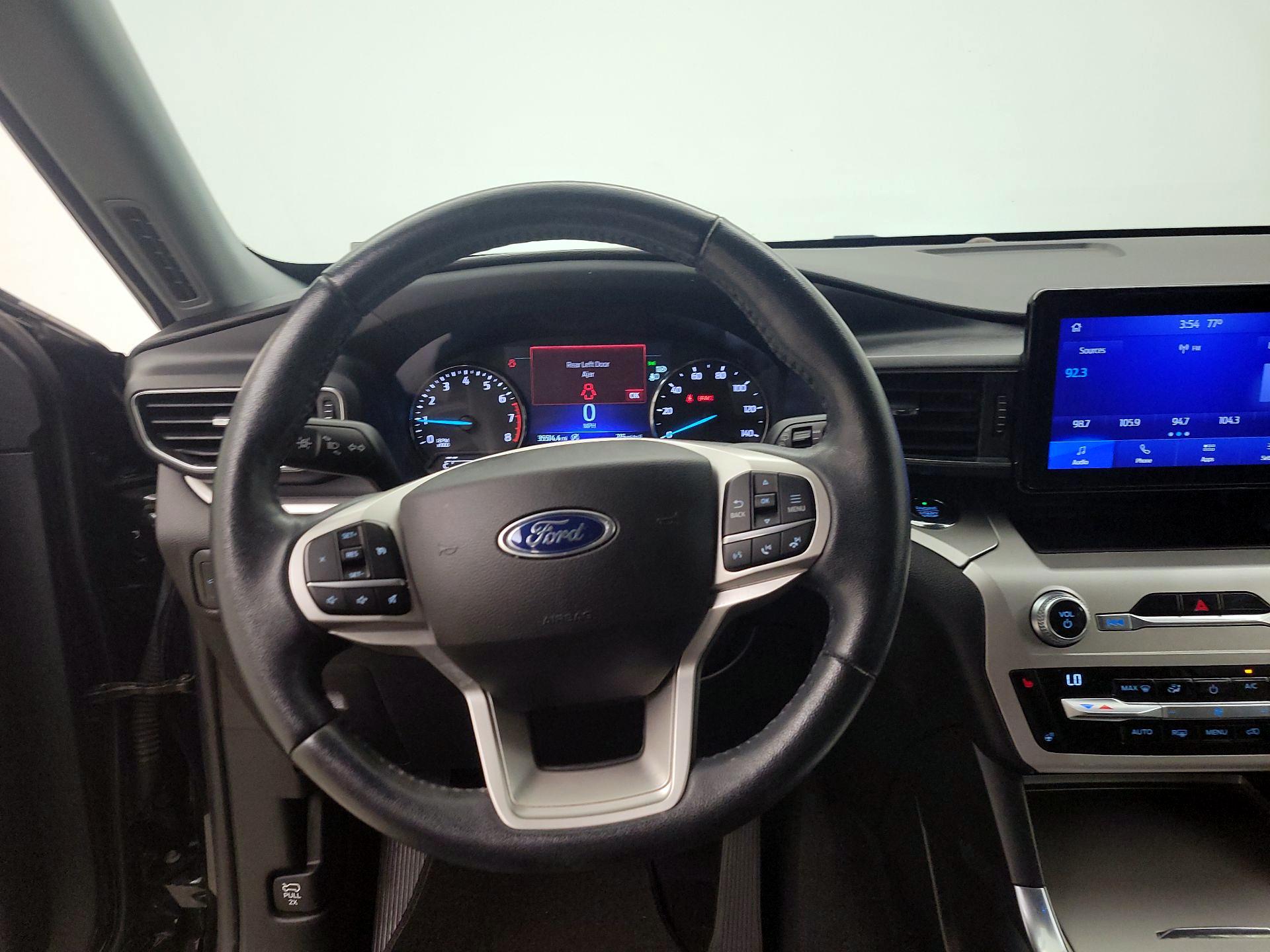 Thumbnail: 2021 Ford Explorer - 10