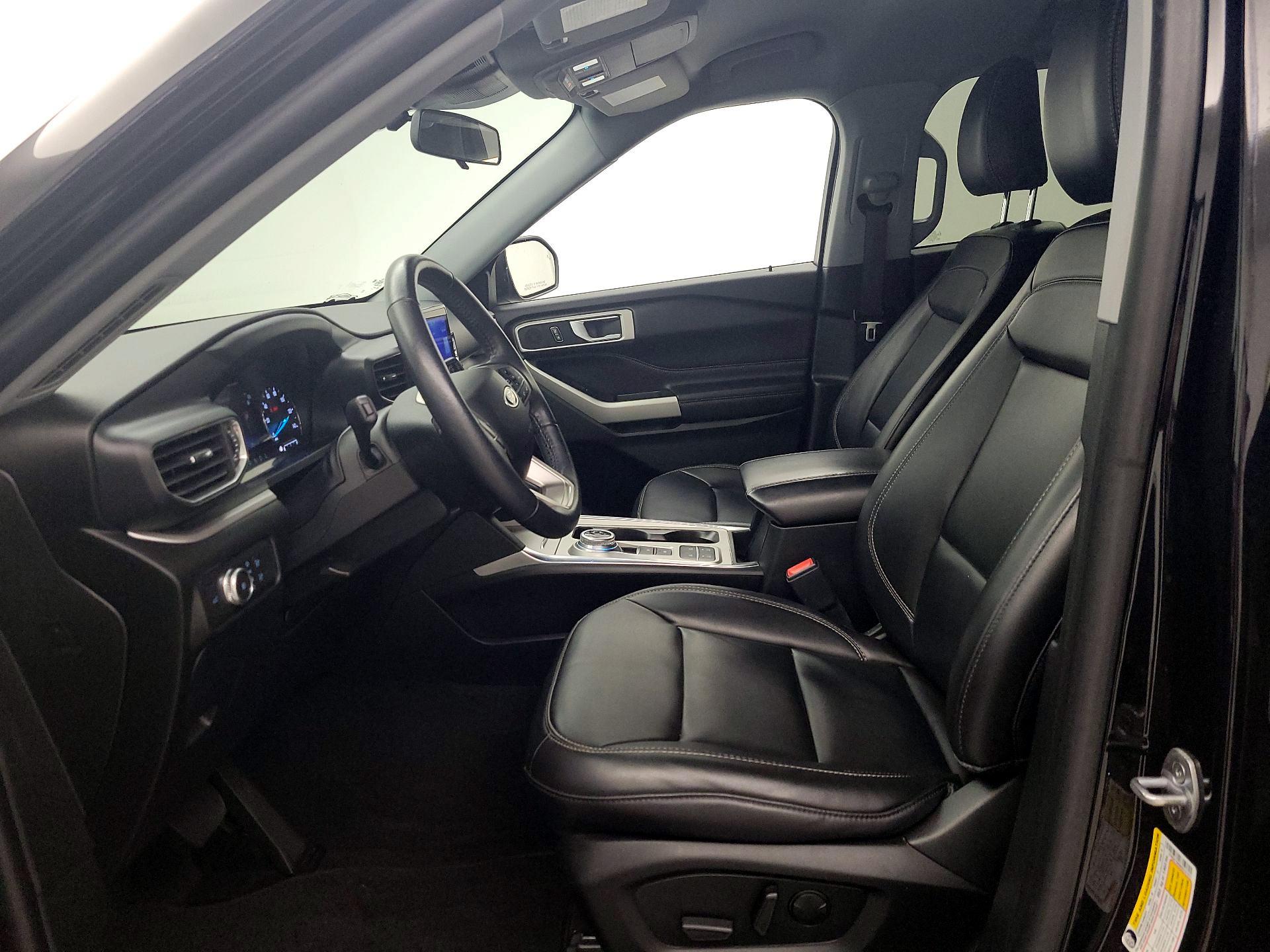 Thumbnail: 2021 Ford Explorer - 11