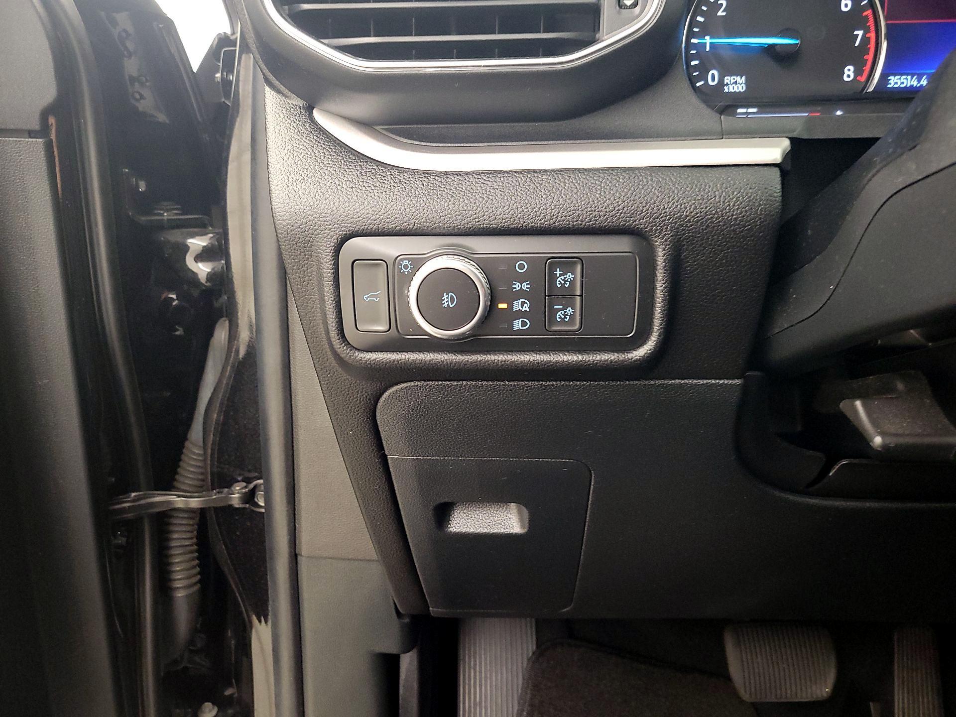 Thumbnail: 2021 Ford Explorer - 13