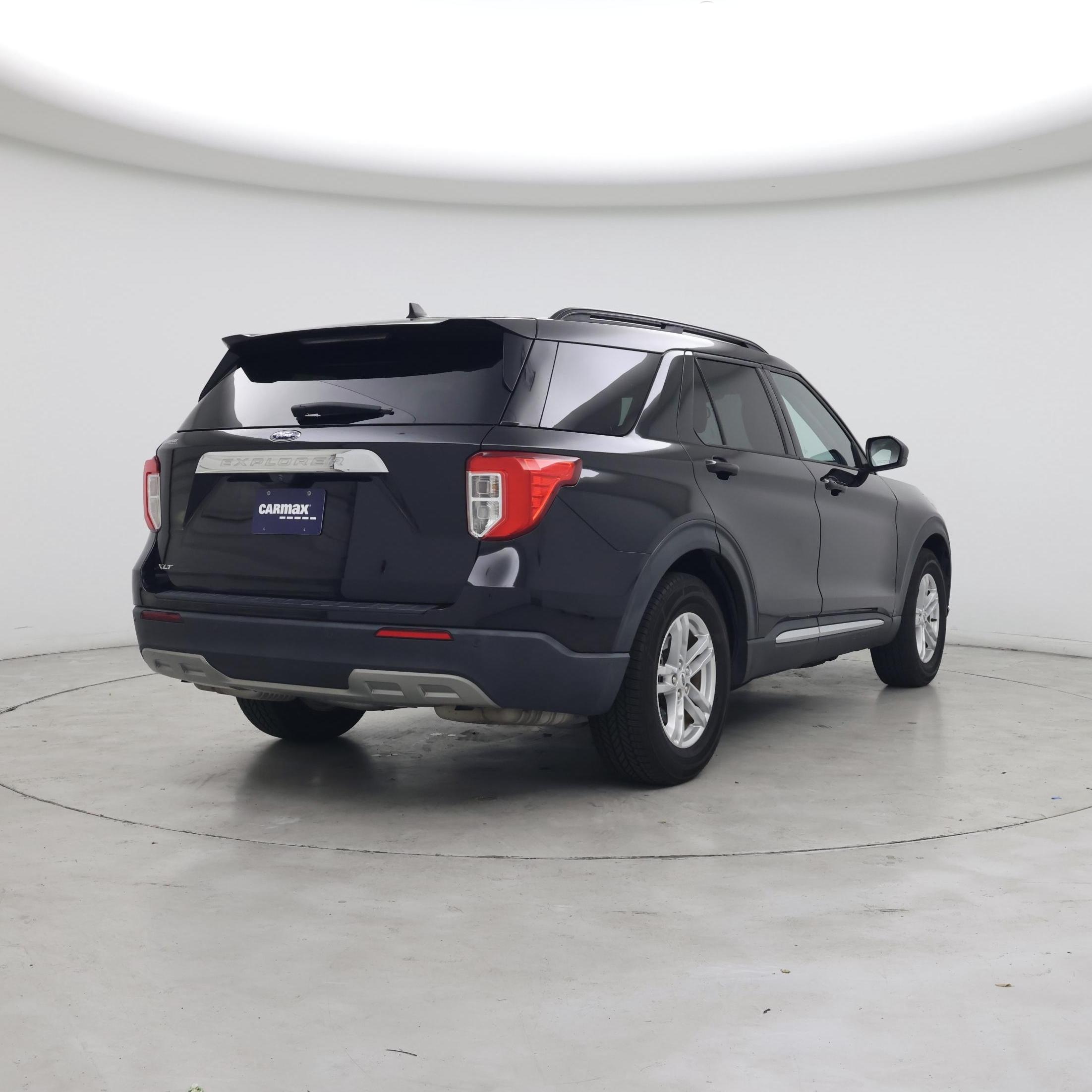 Thumbnail: 2021 Ford Explorer - 8