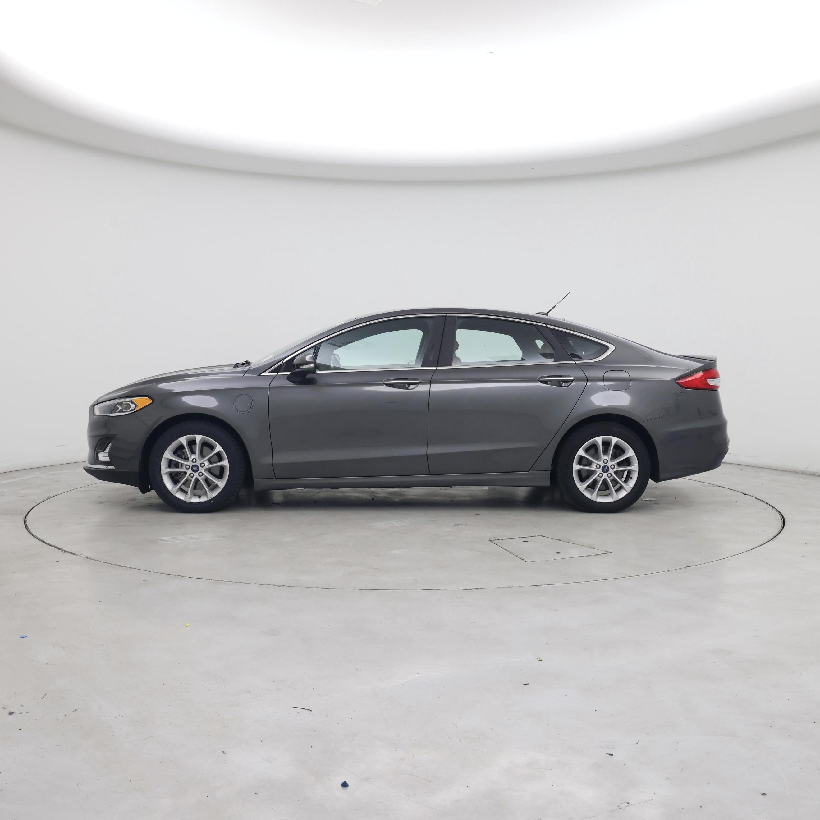 Thumbnail: 2020 Ford Fusion - 3