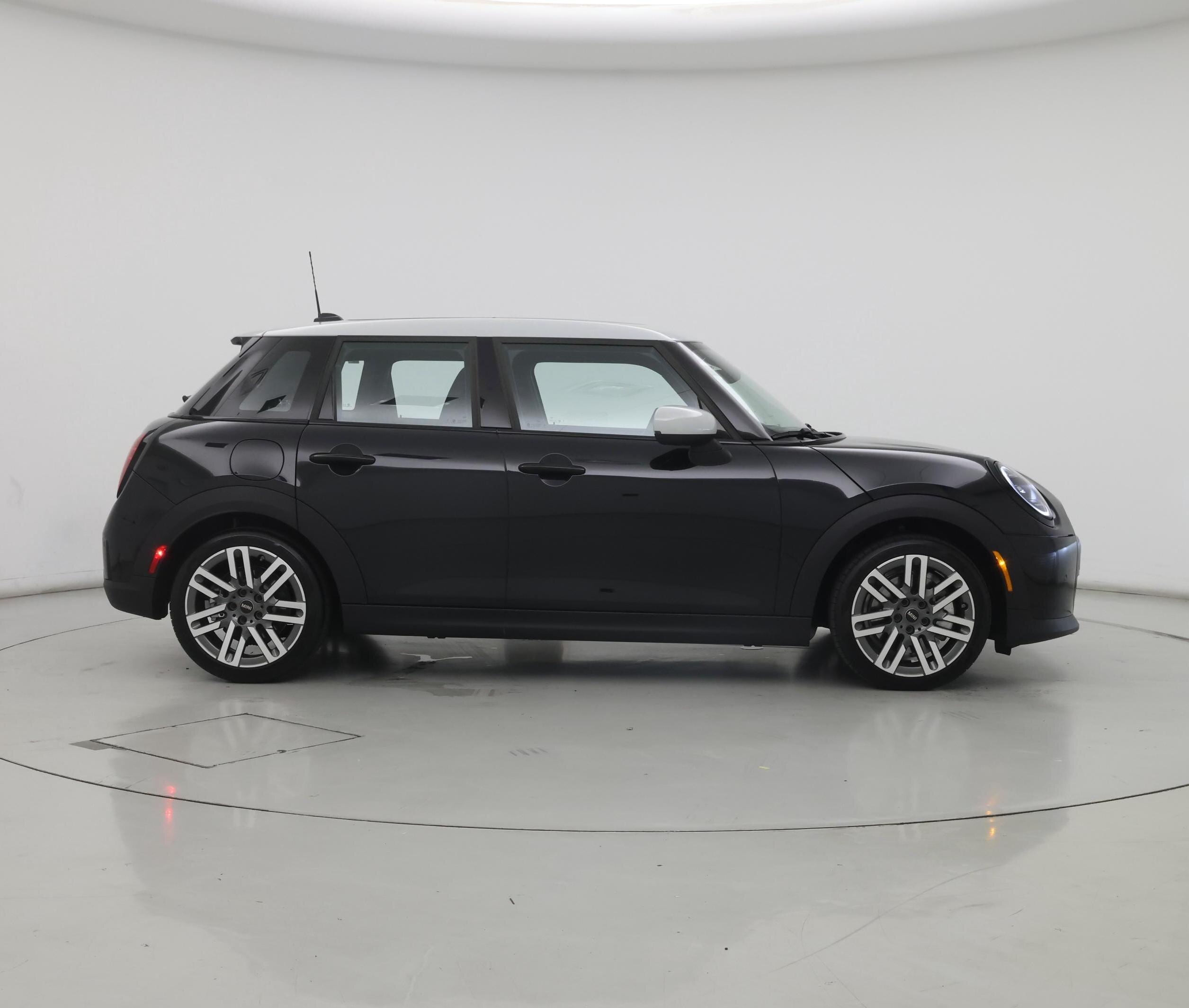 Thumbnail: 2026 MINI Cooper Hardtop - 7