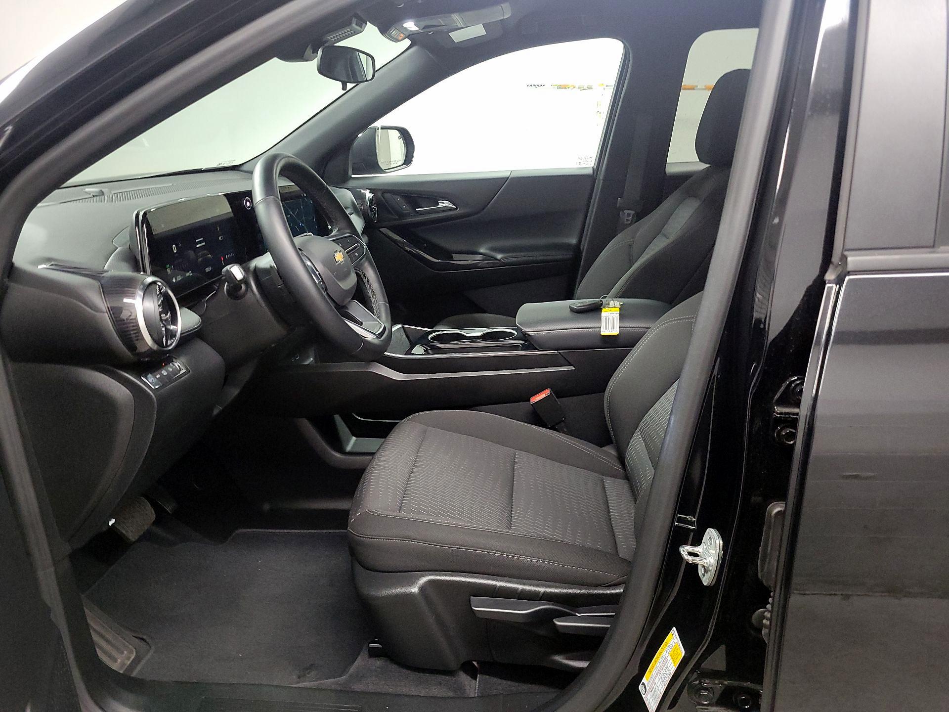 Thumbnail: 2025 Chevrolet Equinox - 11