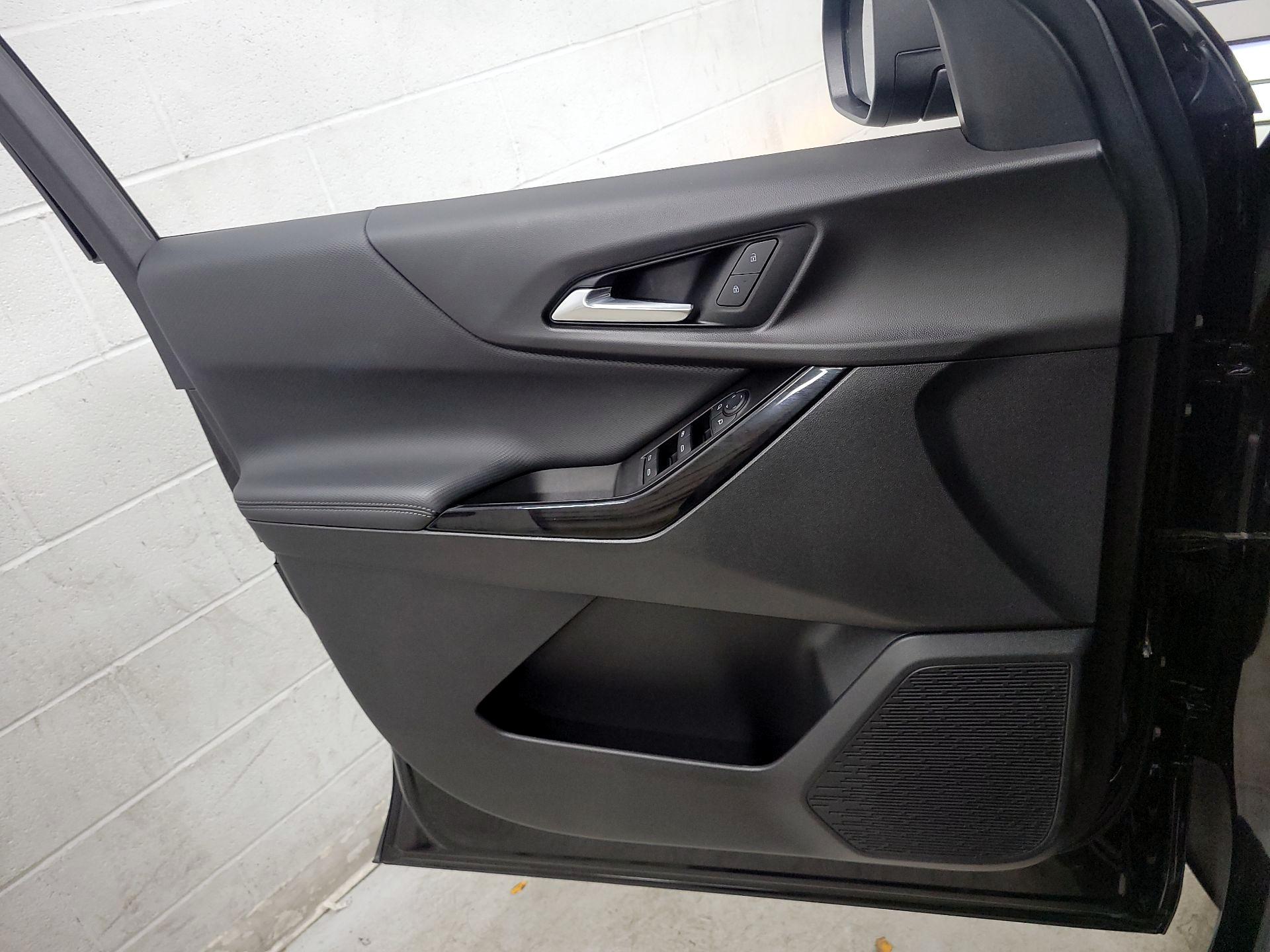 Thumbnail: 2025 Chevrolet Equinox - 12