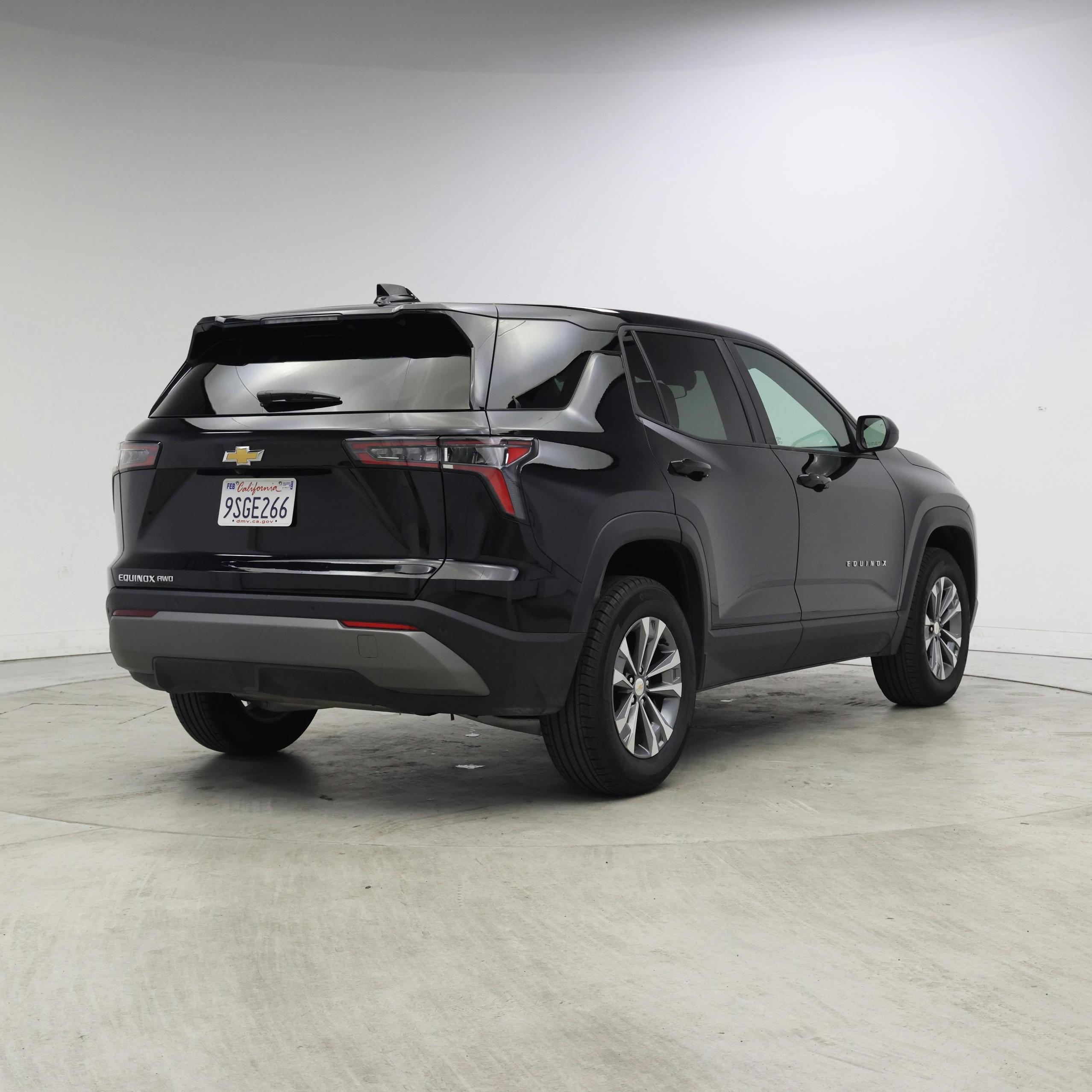 Thumbnail: 2025 Chevrolet Equinox - 8