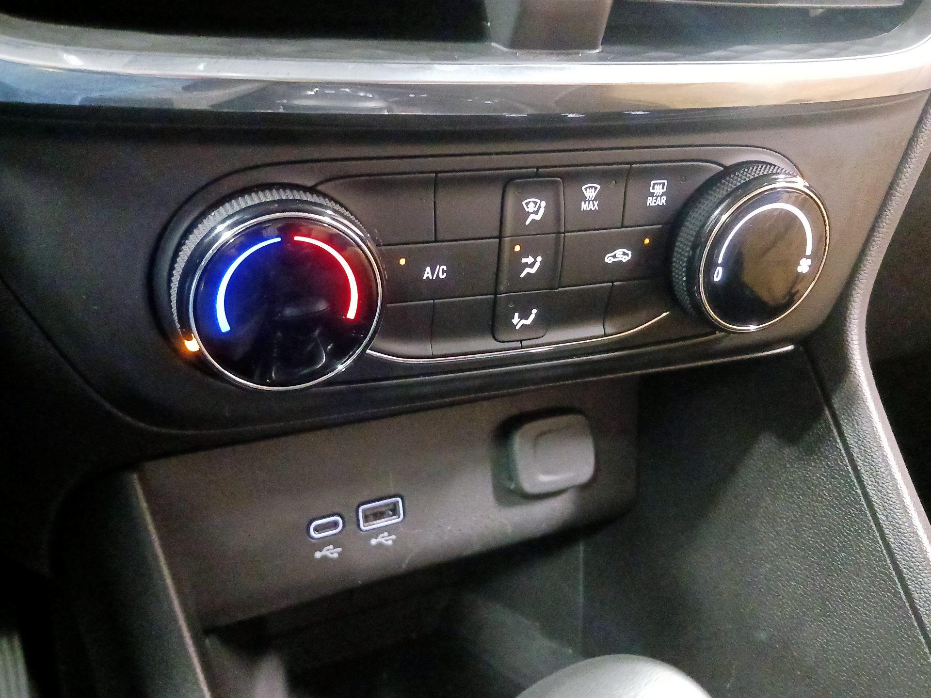 Thumbnail: 2025 Buick Encore GX - 14