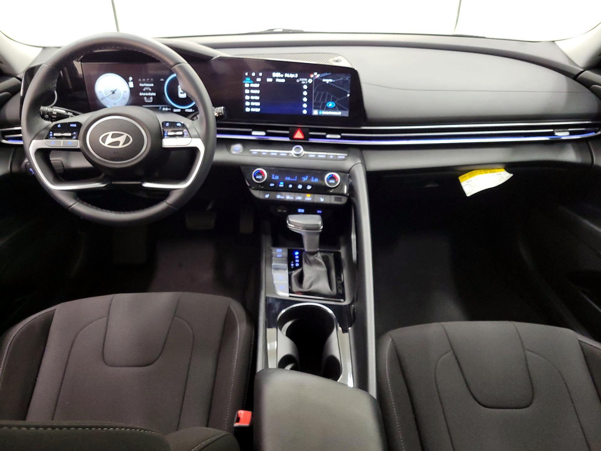 Thumbnail: 2024 Hyundai Elantra - 9