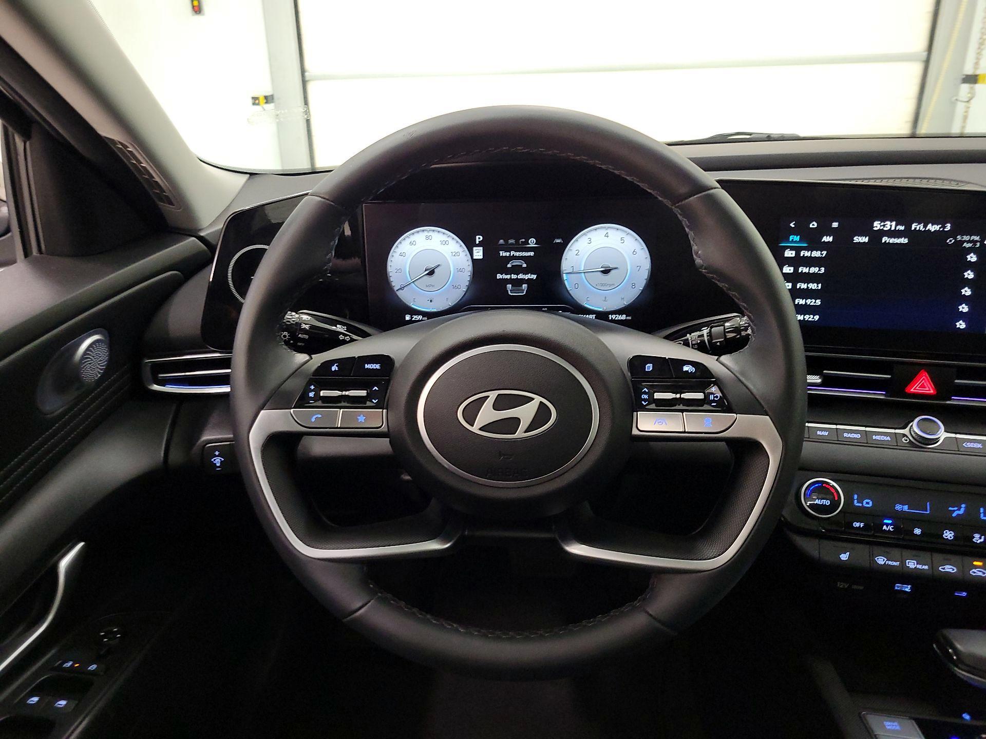 Thumbnail: 2024 Hyundai Elantra - 10