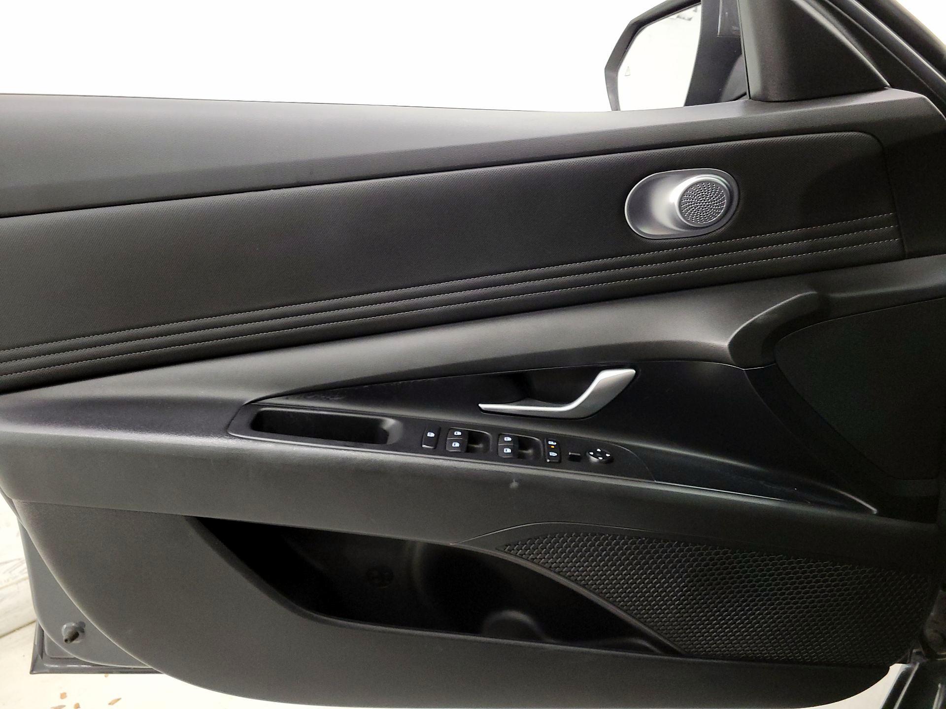 Thumbnail: 2024 Hyundai Elantra - 12