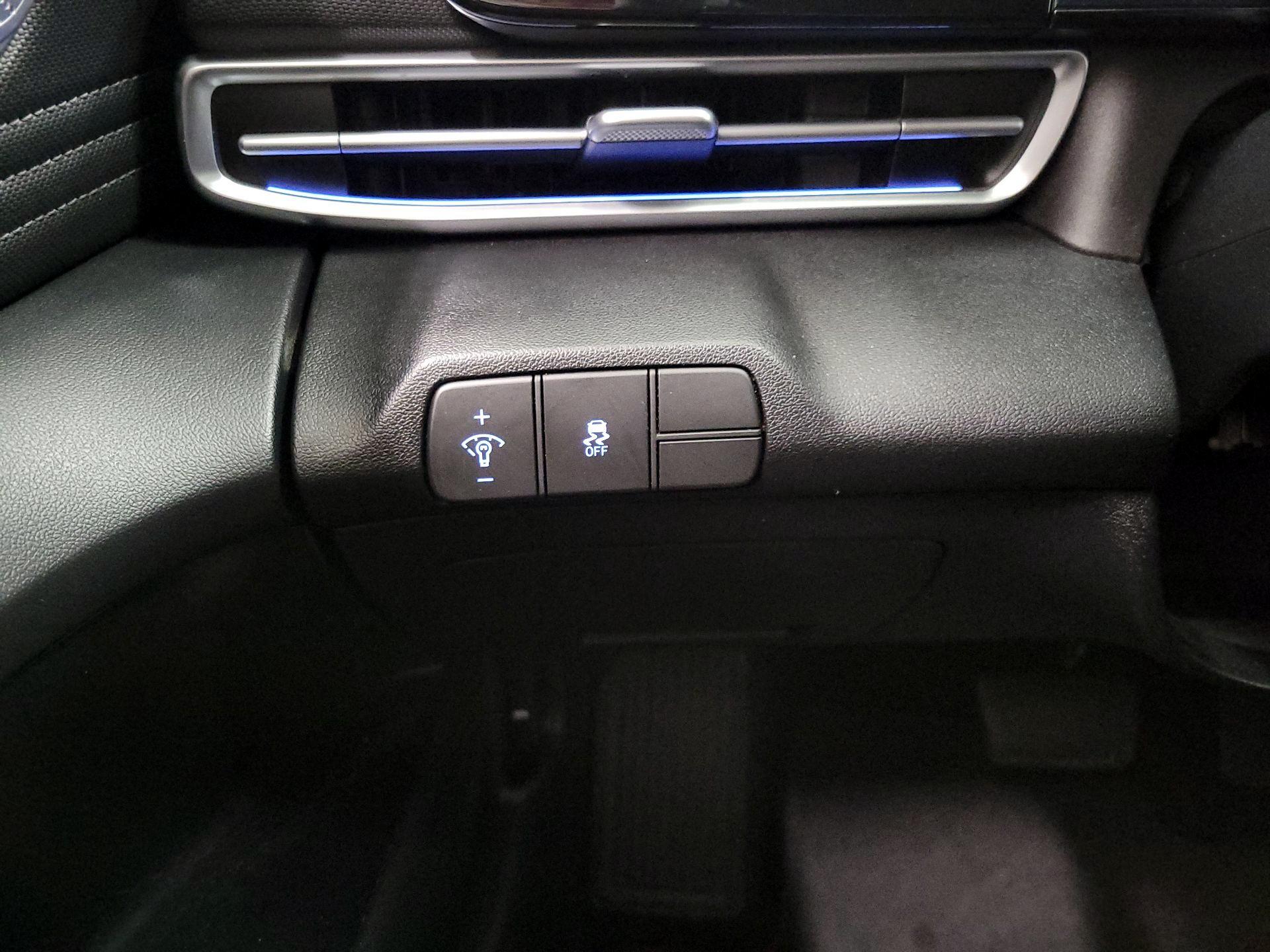 Thumbnail: 2024 Hyundai Elantra - 13