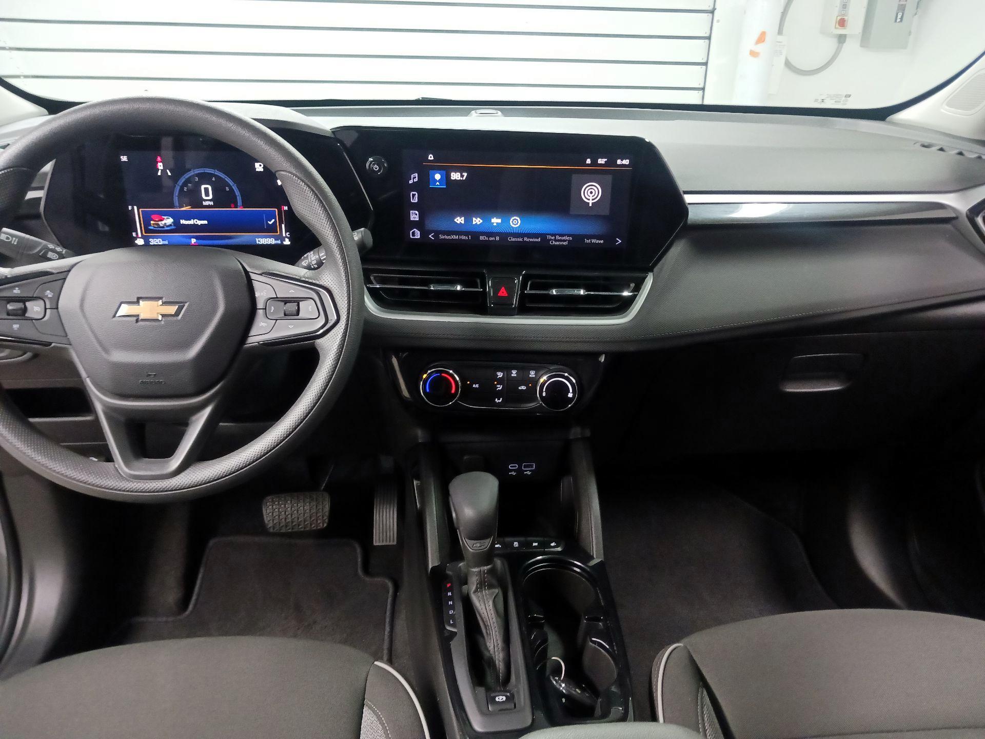 Thumbnail: 2025 Chevrolet TrailBlazer - 9