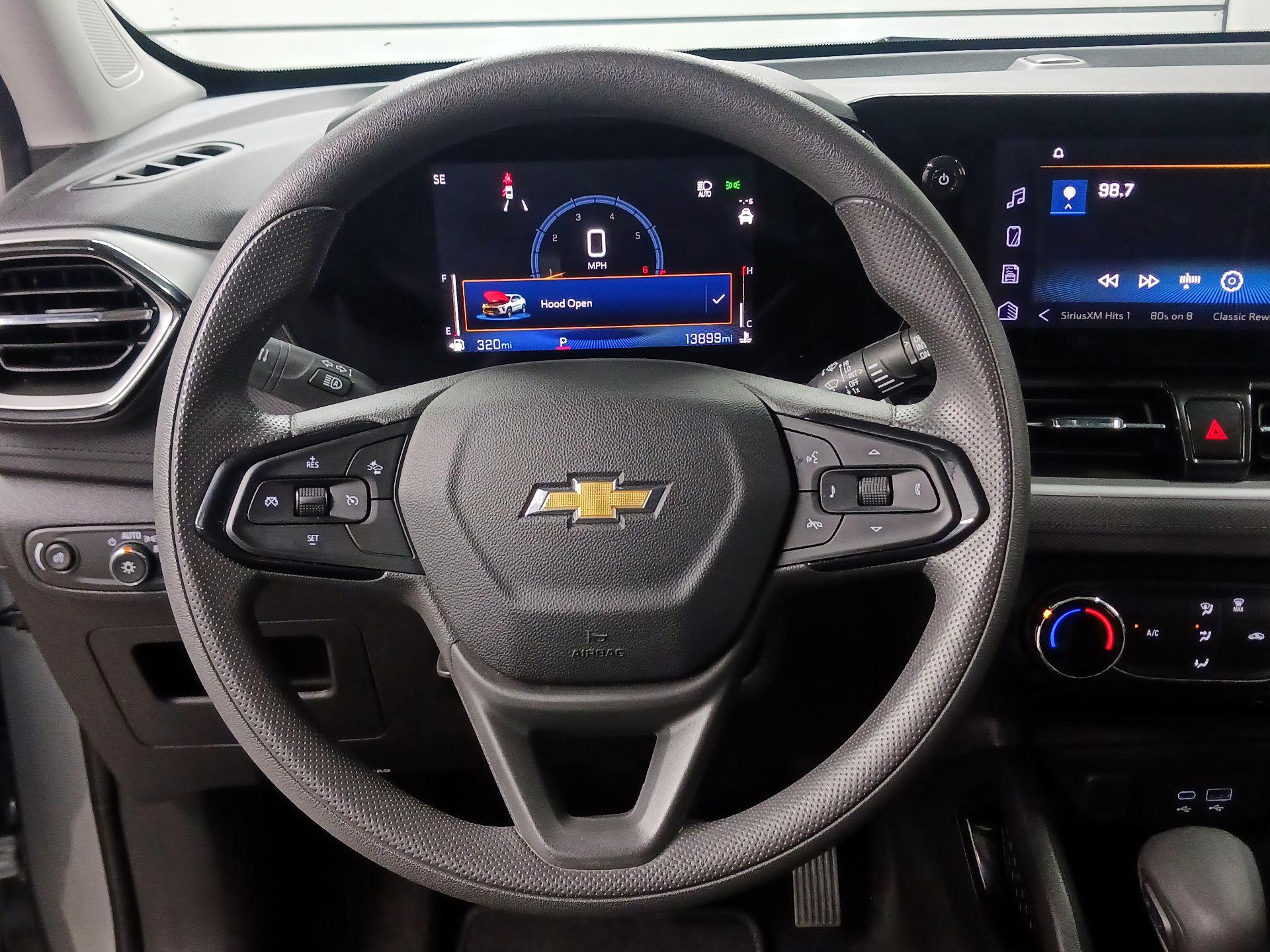 Thumbnail: 2025 Chevrolet TrailBlazer - 10