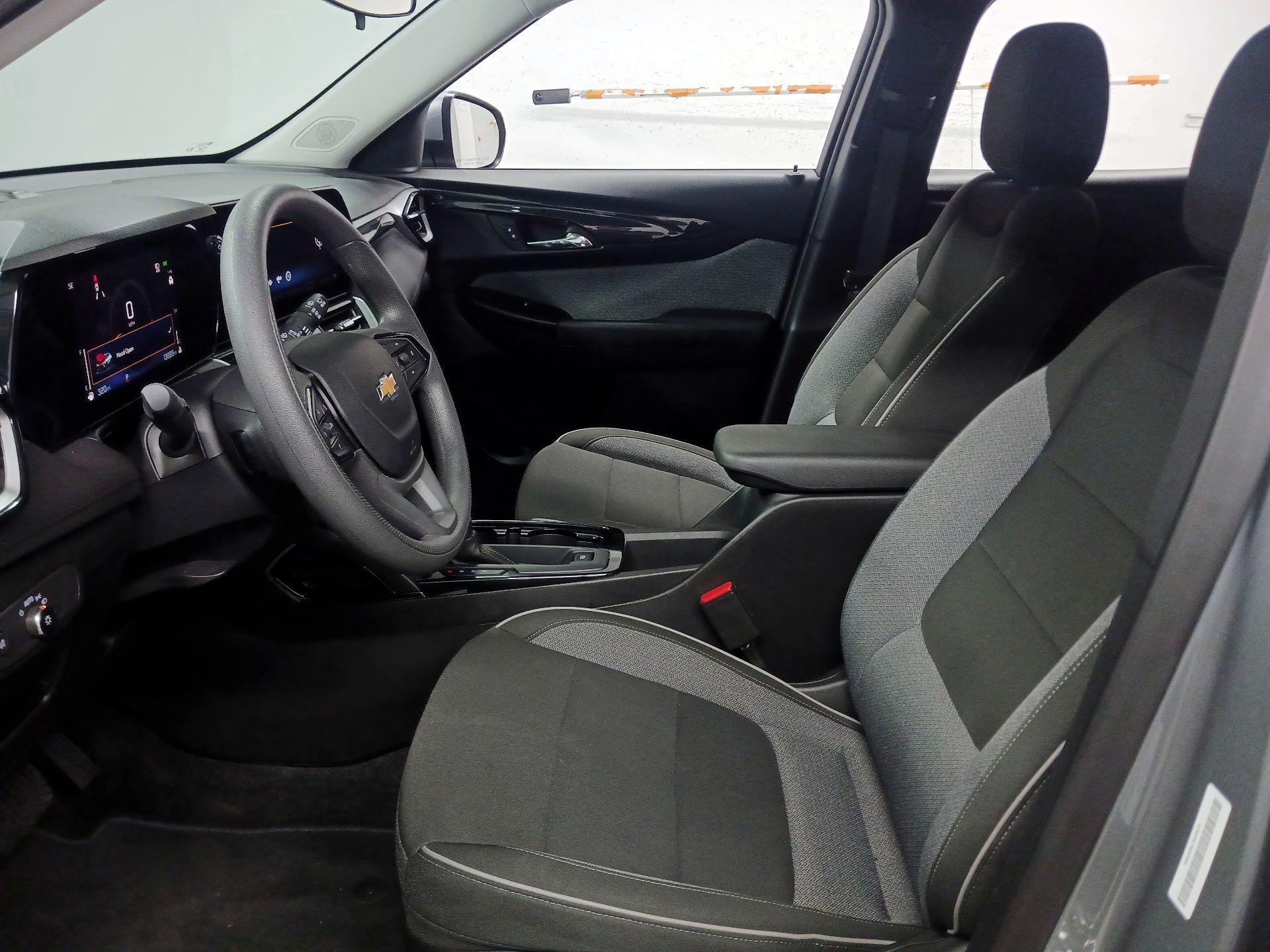 Thumbnail: 2025 Chevrolet TrailBlazer - 11