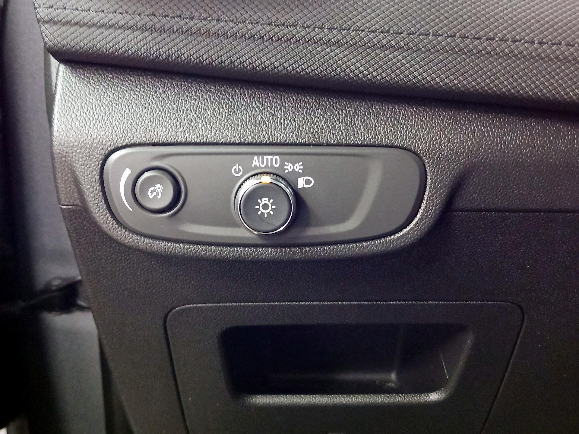 Thumbnail: 2025 Chevrolet TrailBlazer - 13