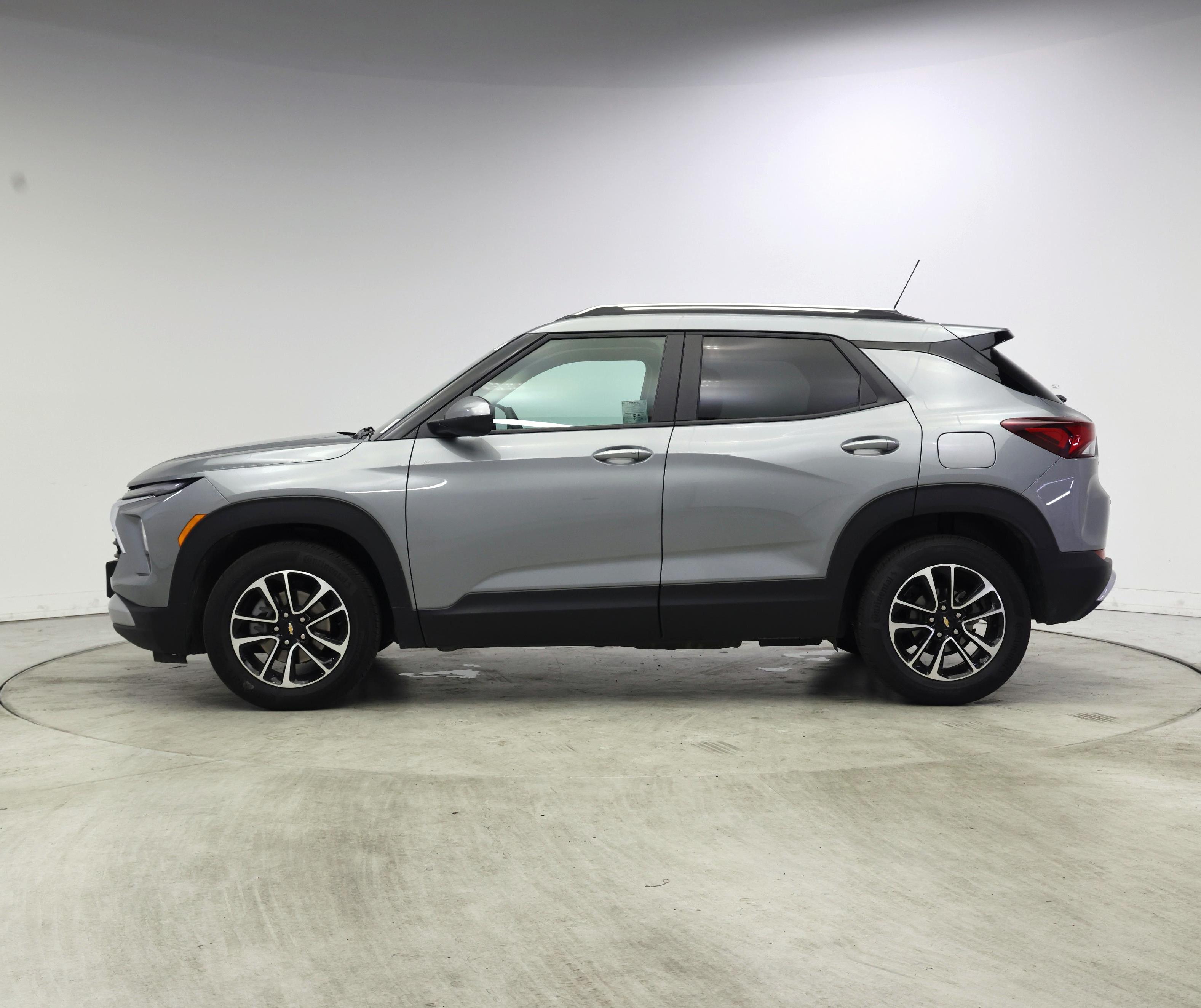 Thumbnail: 2025 Chevrolet TrailBlazer - 3