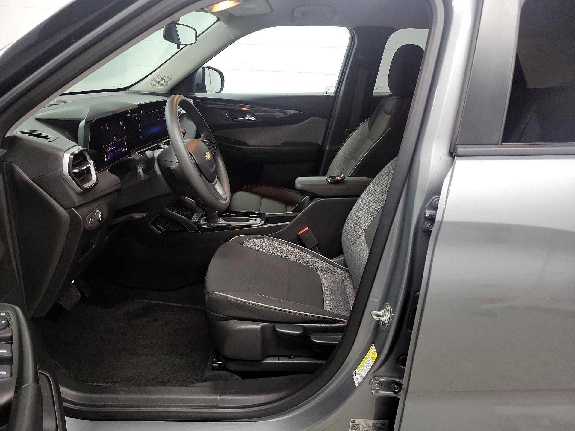 Thumbnail: 2025 Chevrolet TrailBlazer - 11