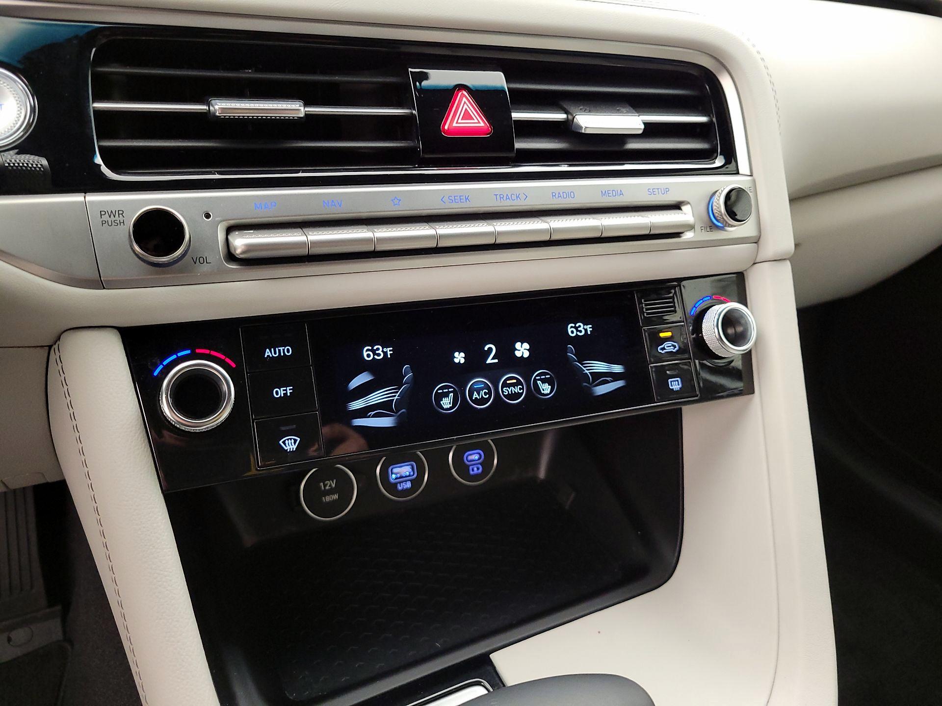 Thumbnail: 2025 Genesis G70 - 17