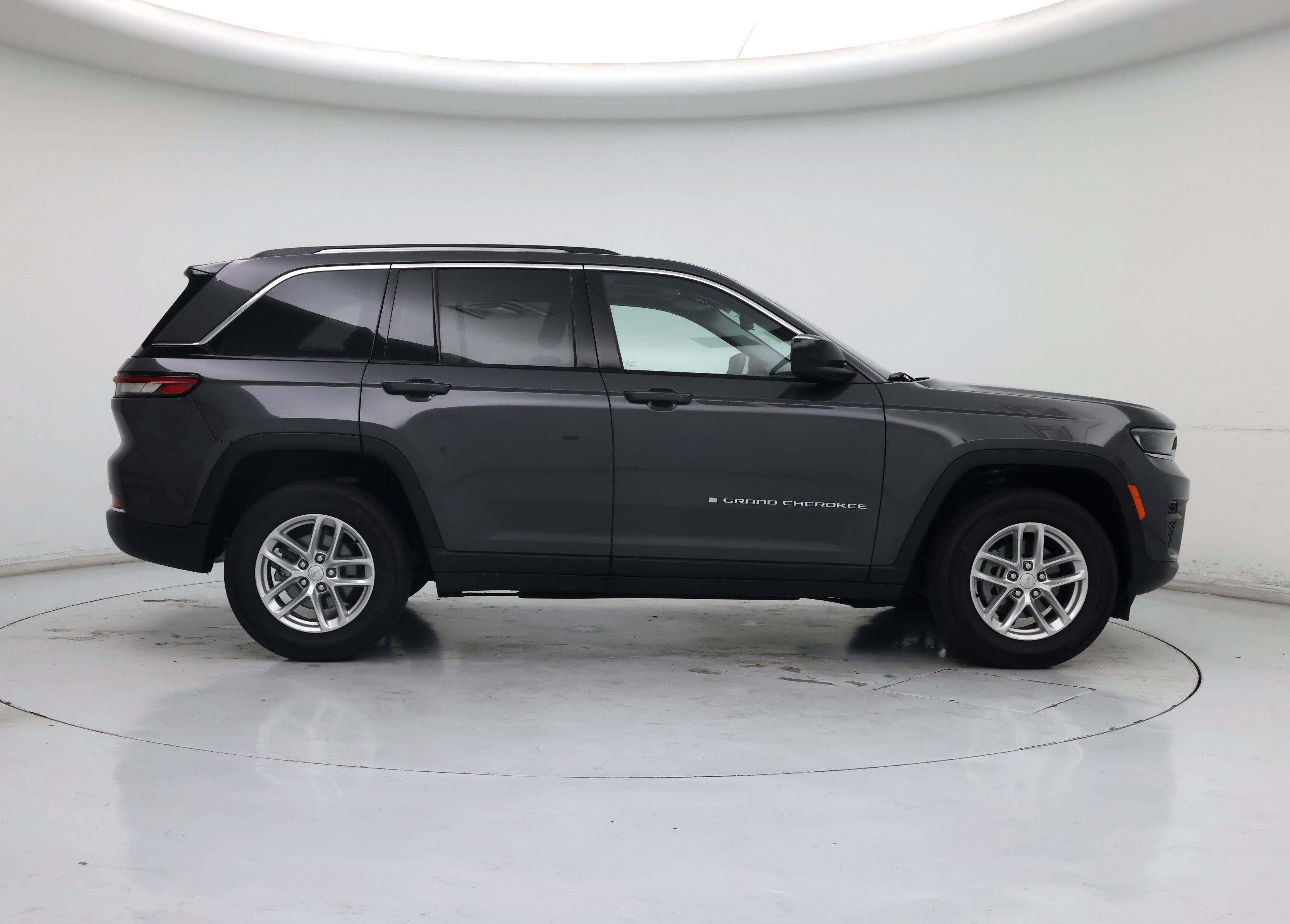 Thumbnail: 2024 Jeep Grand Cherokee - 7