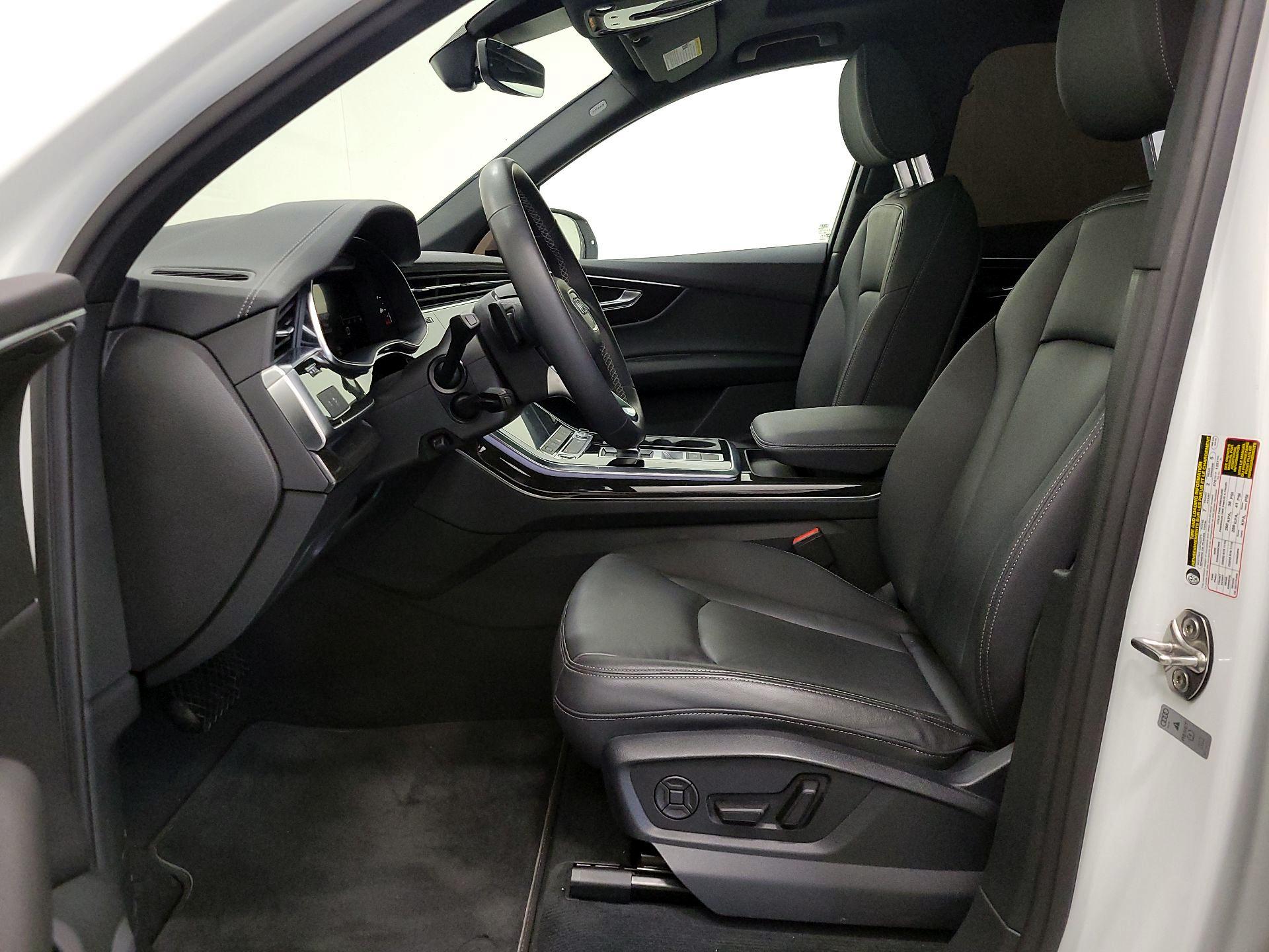 Thumbnail: 2025 Audi Q7 - 11