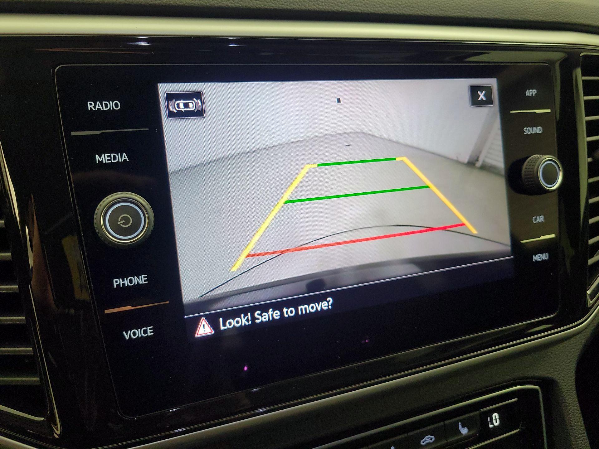 Thumbnail: 2023 Volkswagen Atlas - 14